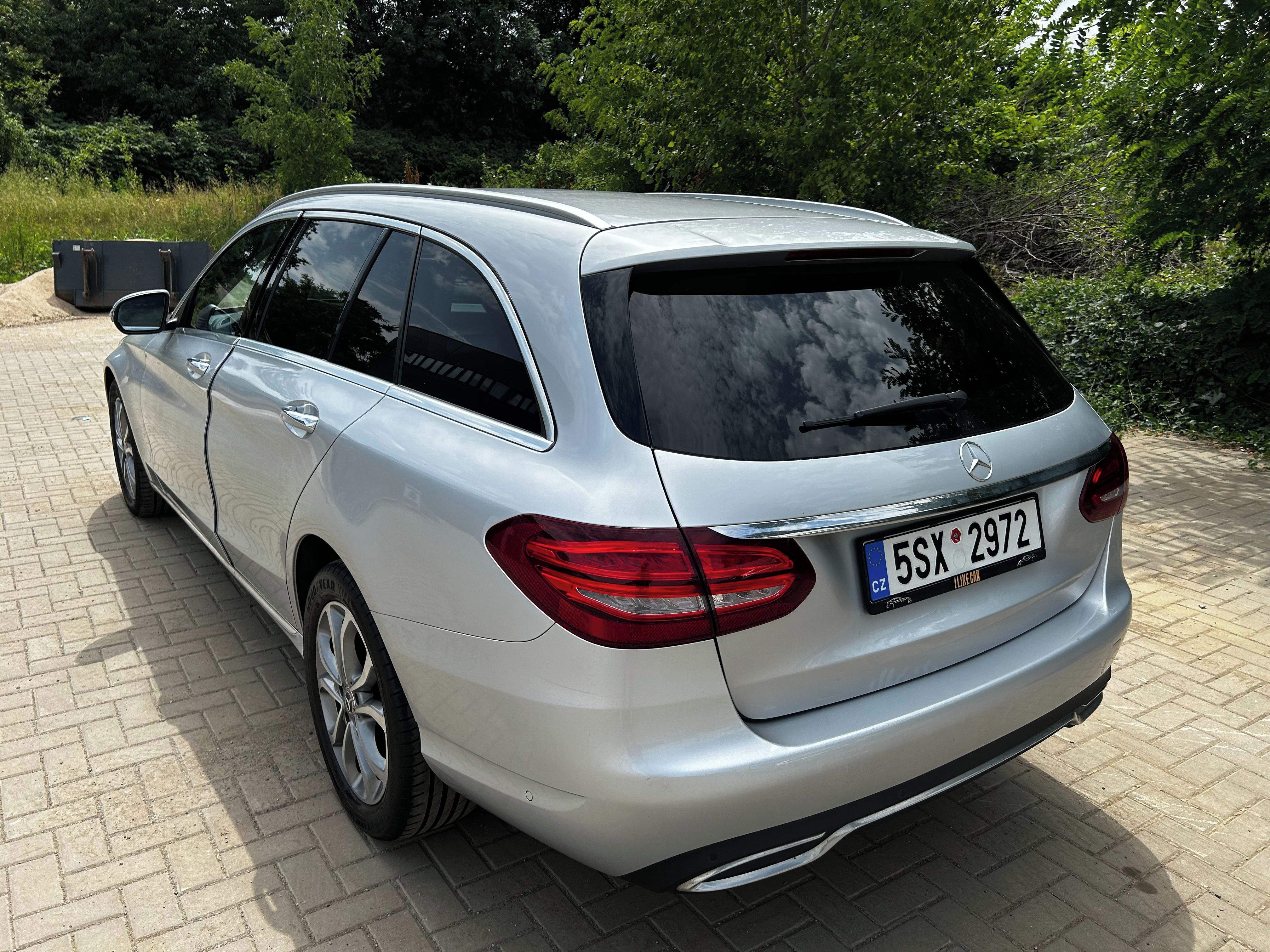 Mercedes-Benz Třídy C, D 4MATIC - fotka 5