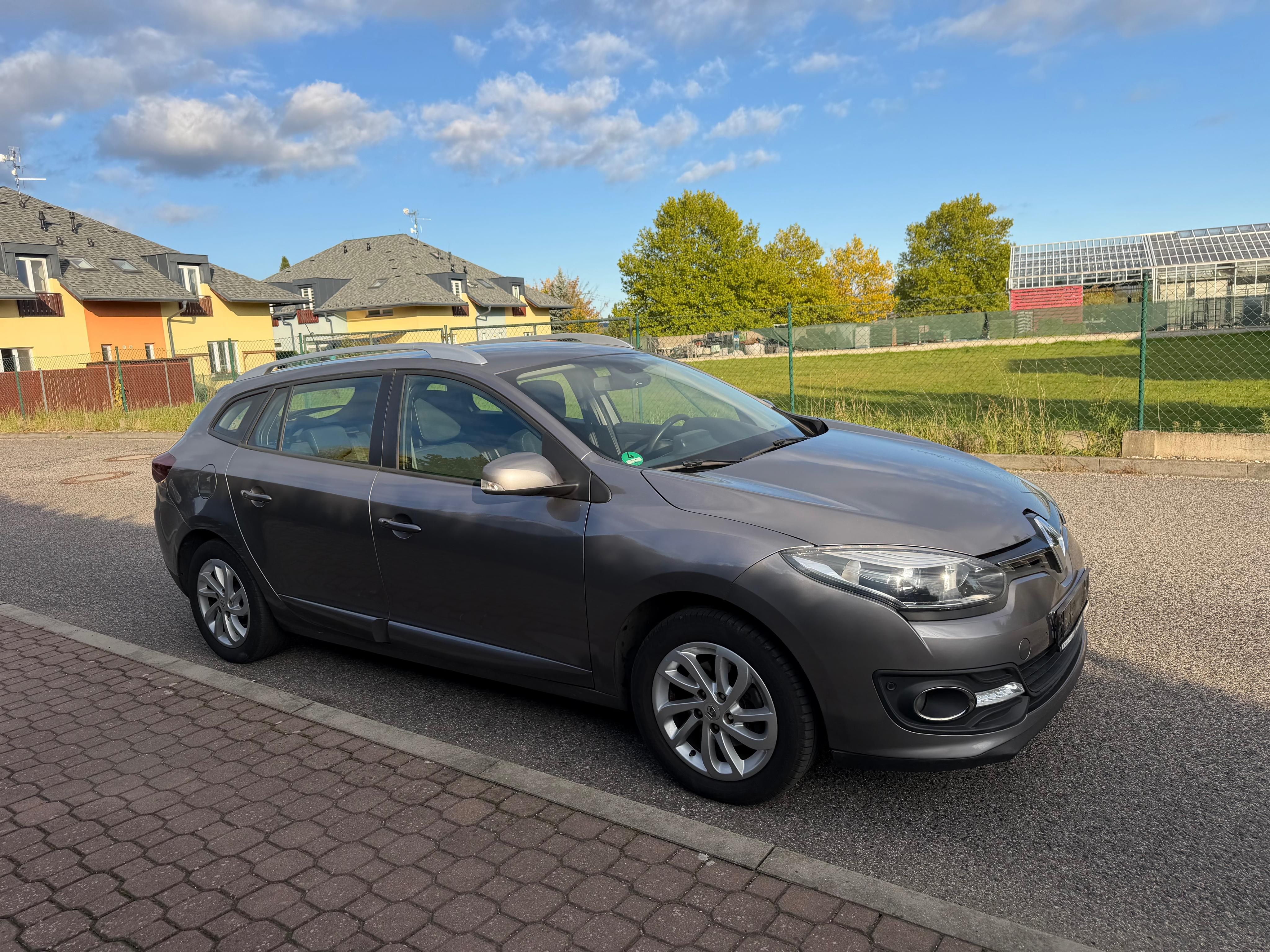 Renault Mégane, 1,2 TCe/ 85kw  Nová STK Tažné - fotka 2
