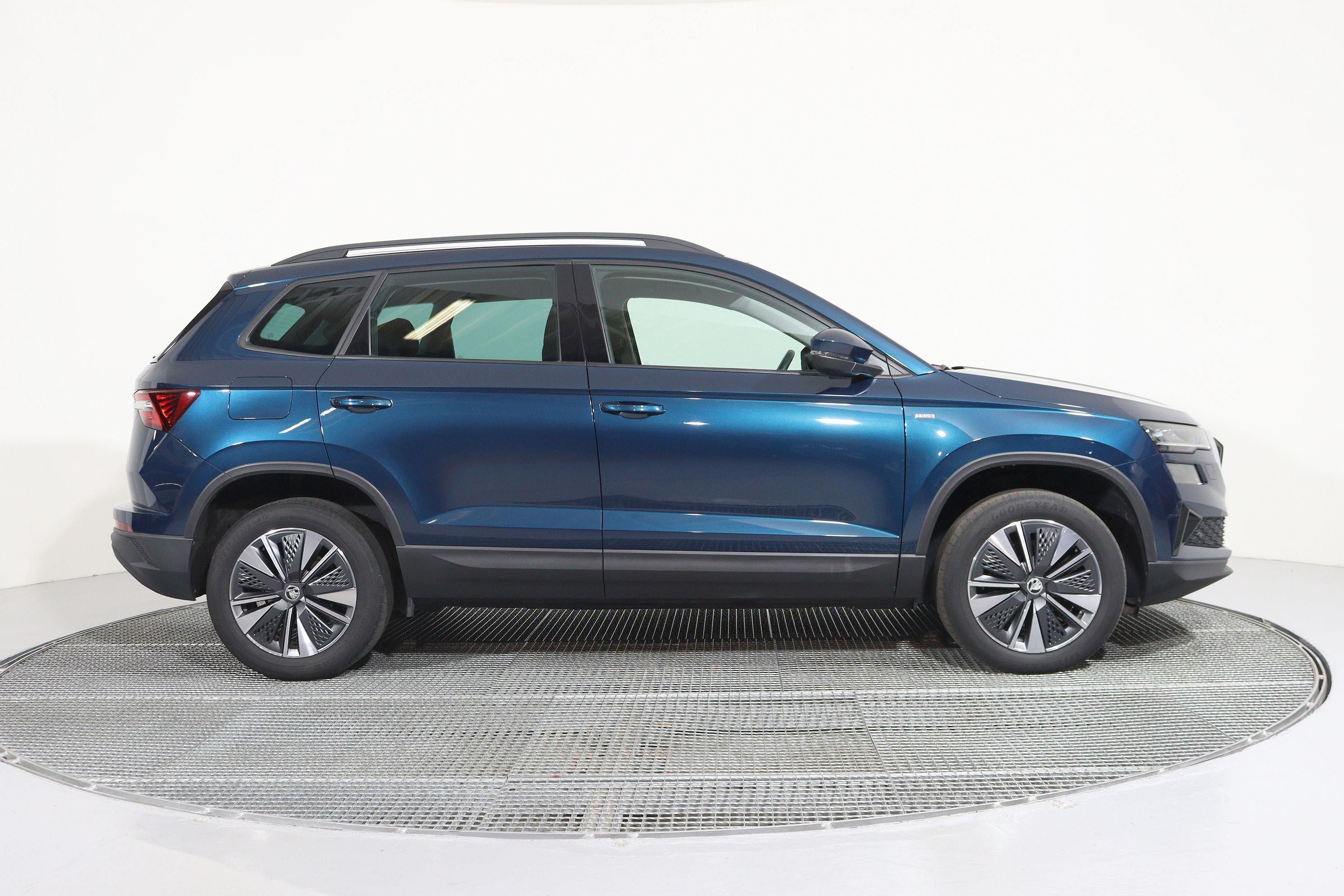 Škoda Karoq, 1,5 TSI DSG TOUR, tažné, panor - fotka 3