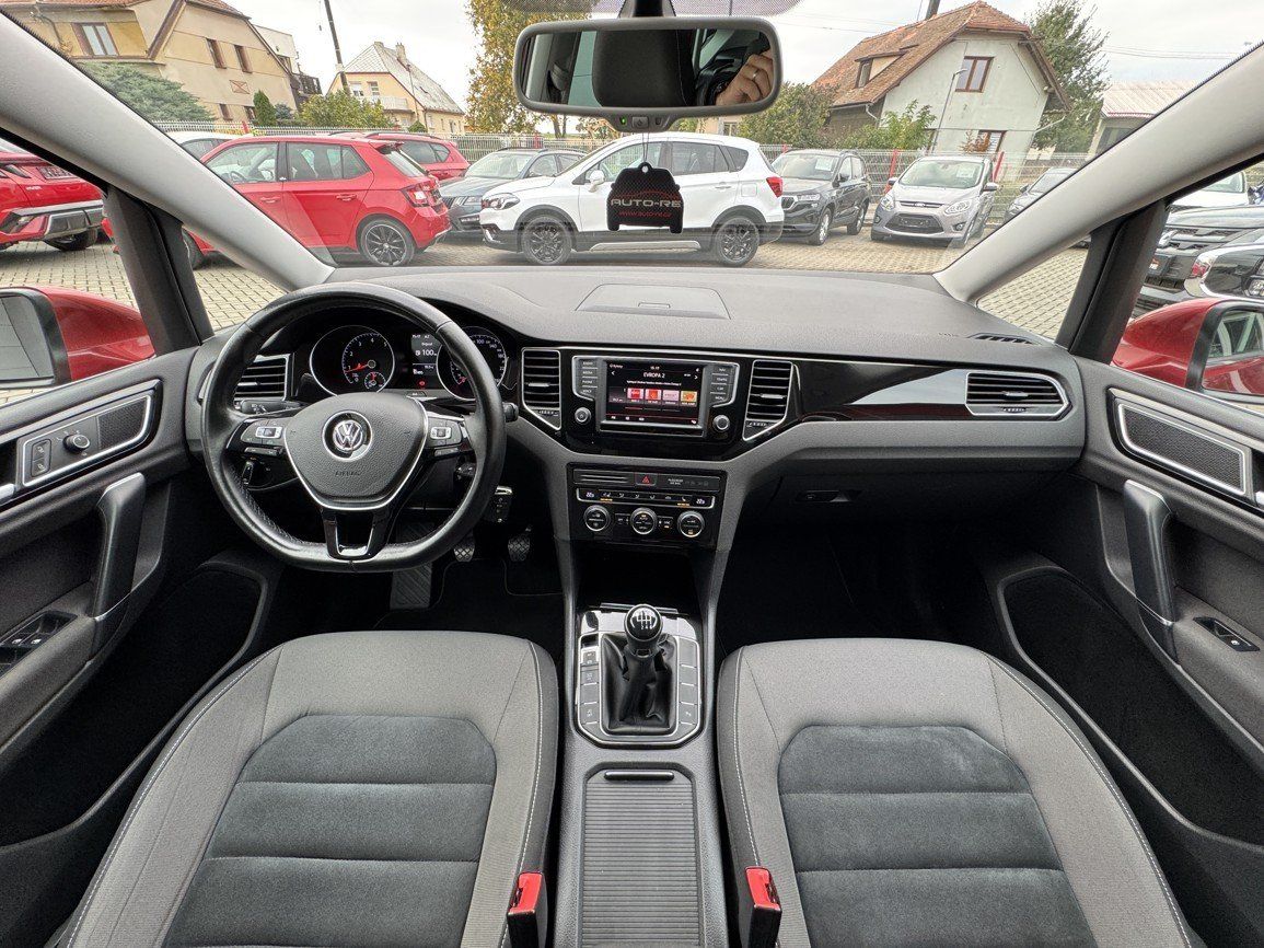 Volkswagen Golf Sportsvan, 1.4TSi HighLine Xenony Navi - fotka 5