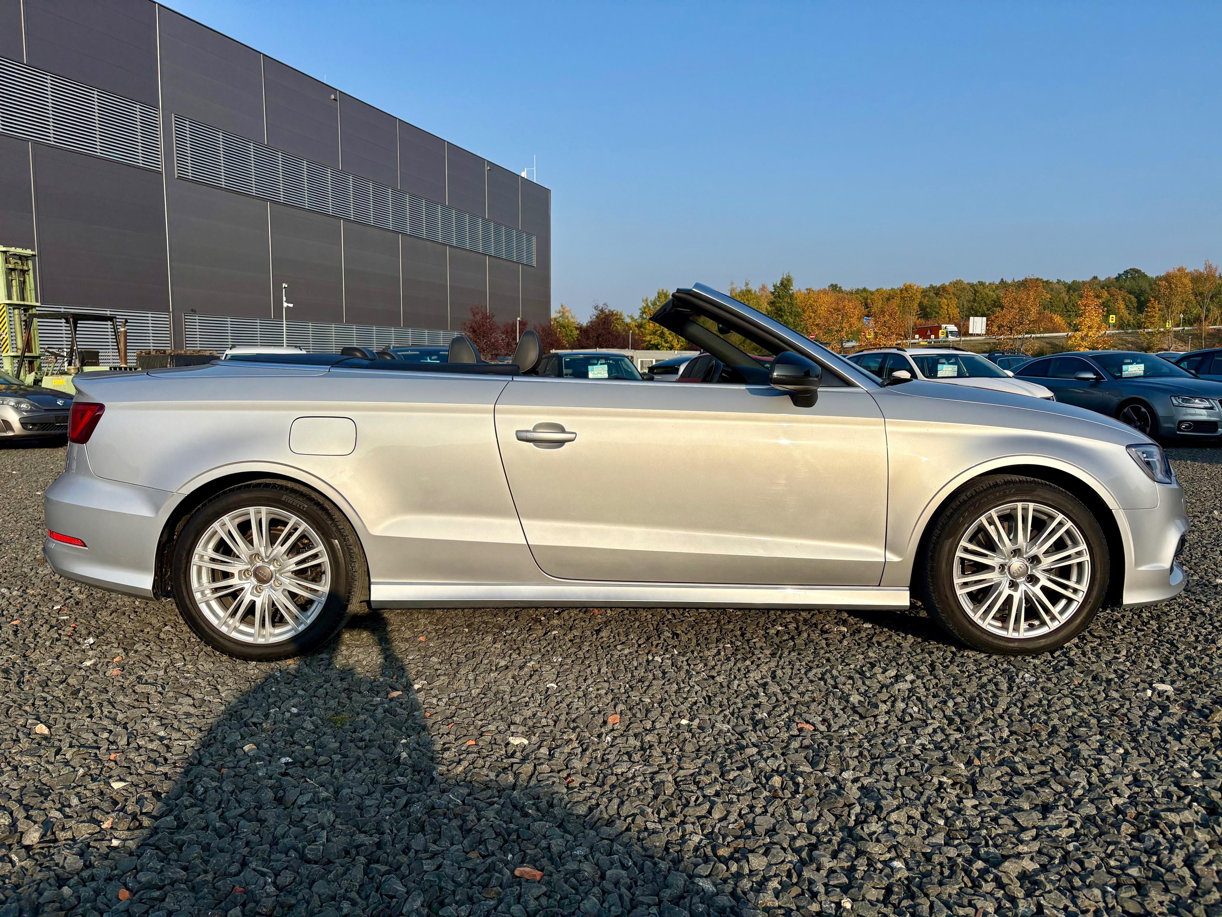 Audi A3, 1.8TFSi 132kw S-line Automat - fotka 4