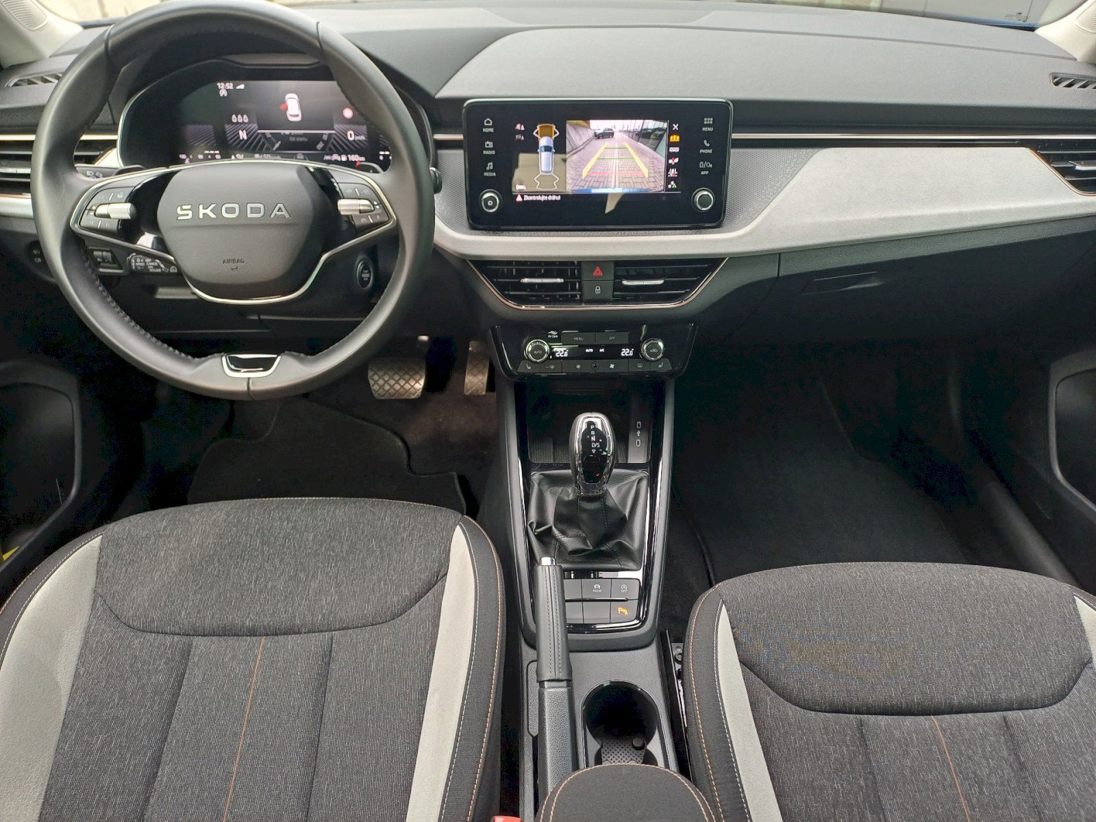 Škoda Kamiq, Top Selection DSG TSI 85/1.0 A - fotka 5