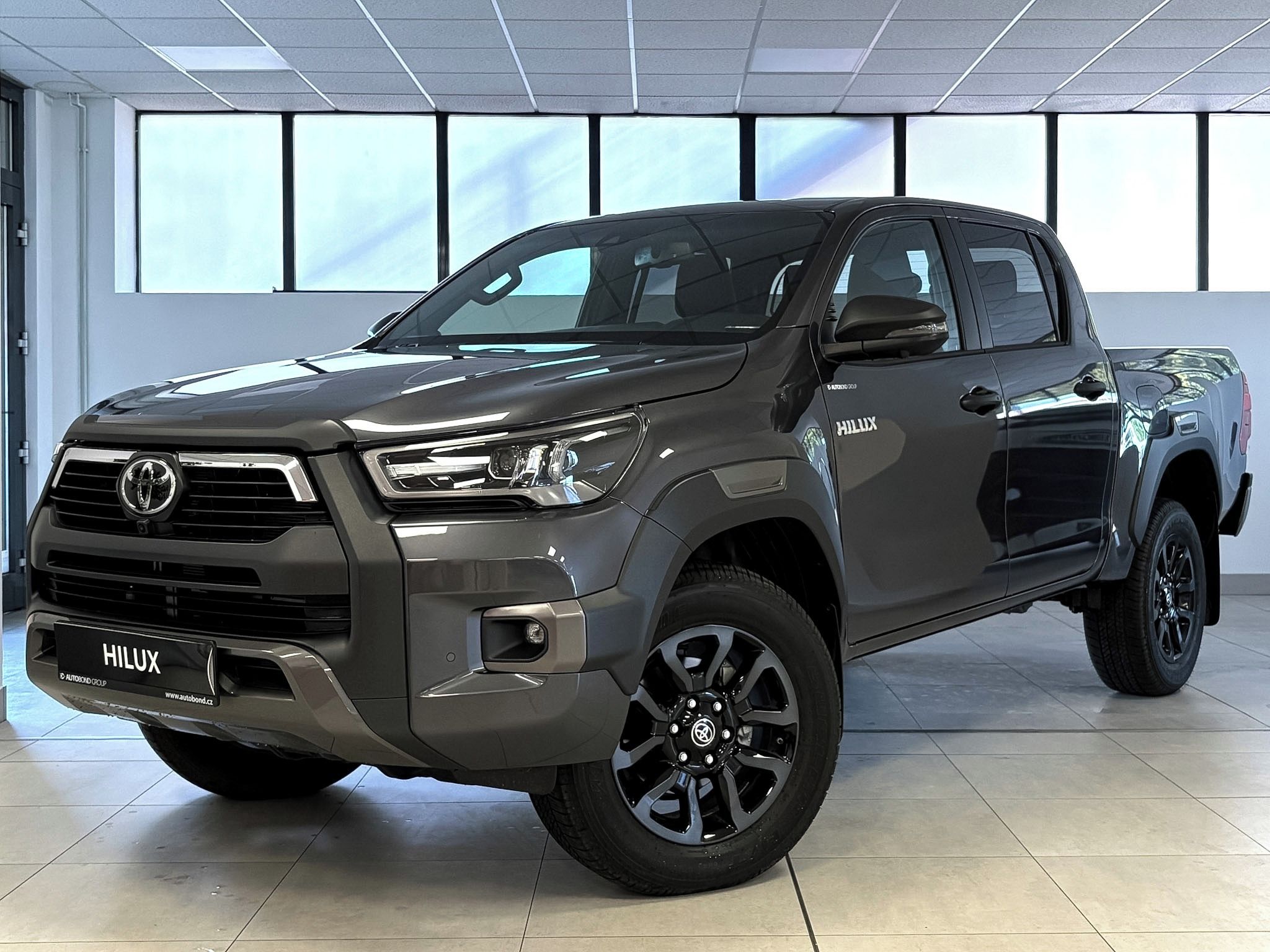 Toyota Hilux, Invincible, 2.8D, 4x4, tažné
