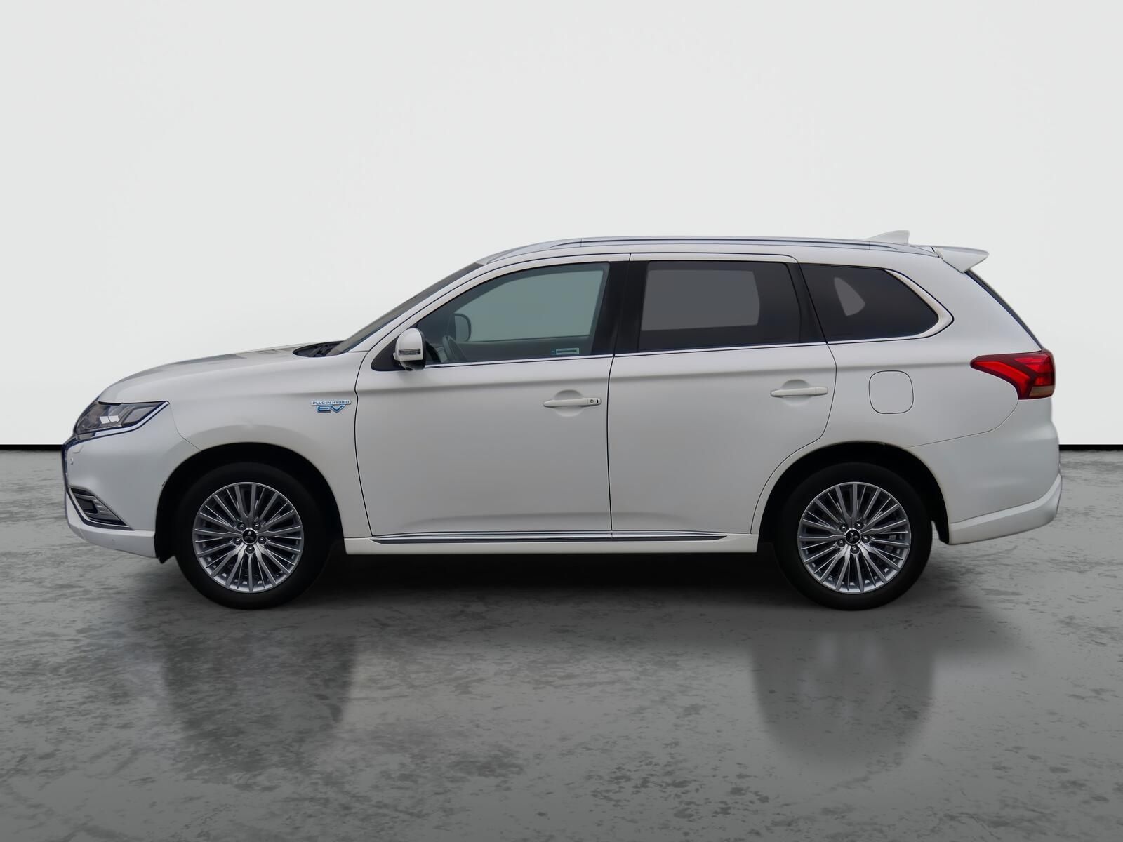 Mitsubishi Outlander, 2.4 PHEV, Instyle, 4X4 - fotka 3