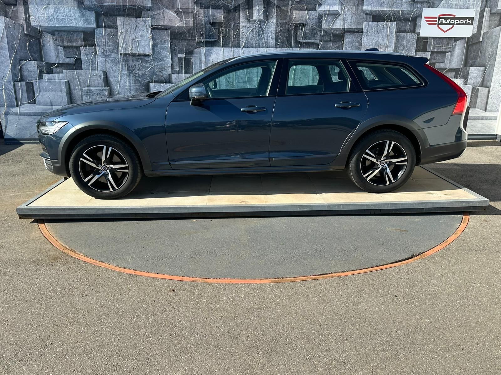 Volvo V90, 2.0D, 140KW, CROSSCOUNTRY - fotka 4