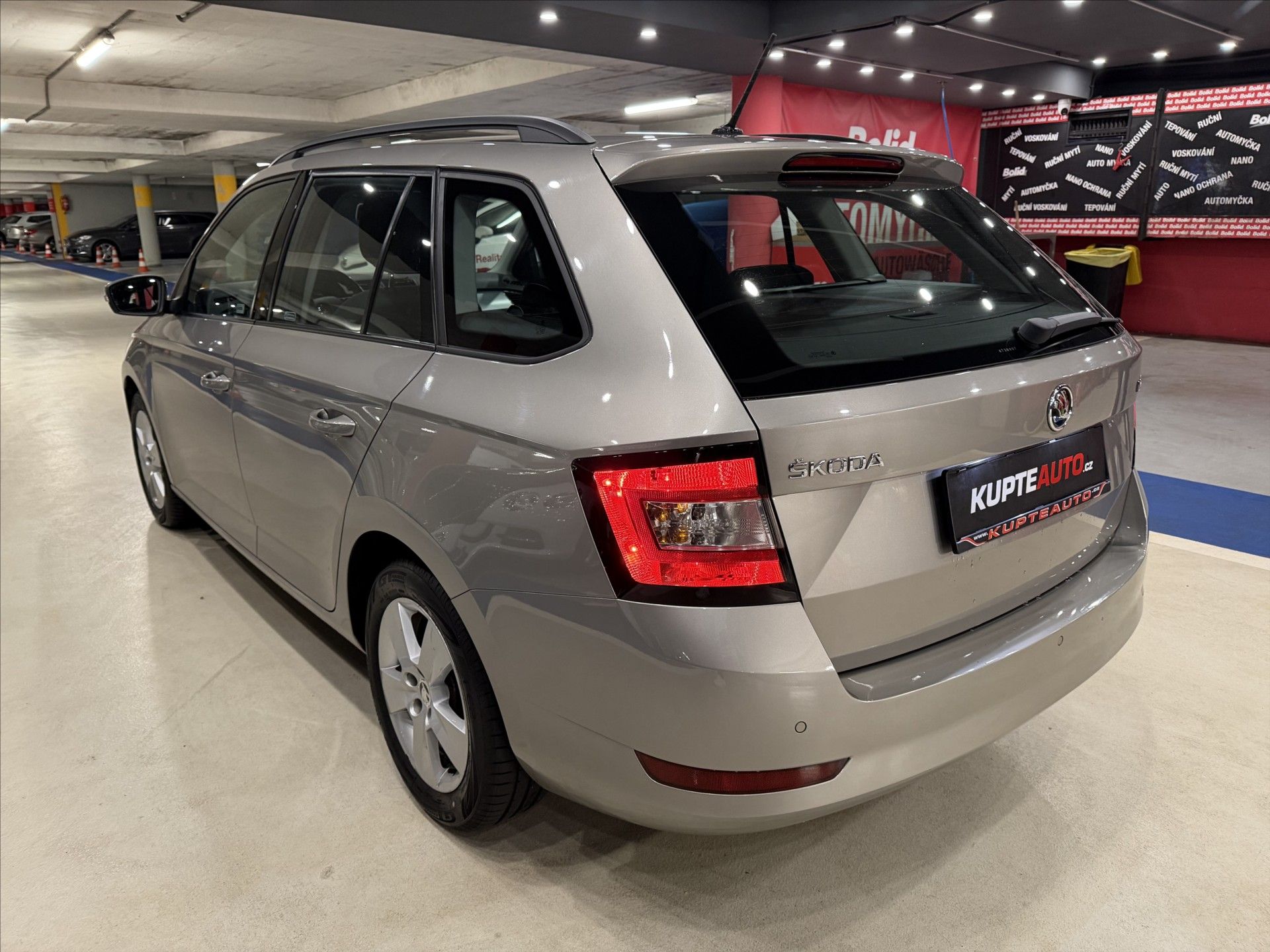 Škoda Fabia, 1,0 TSi  Elegance - fotka 4