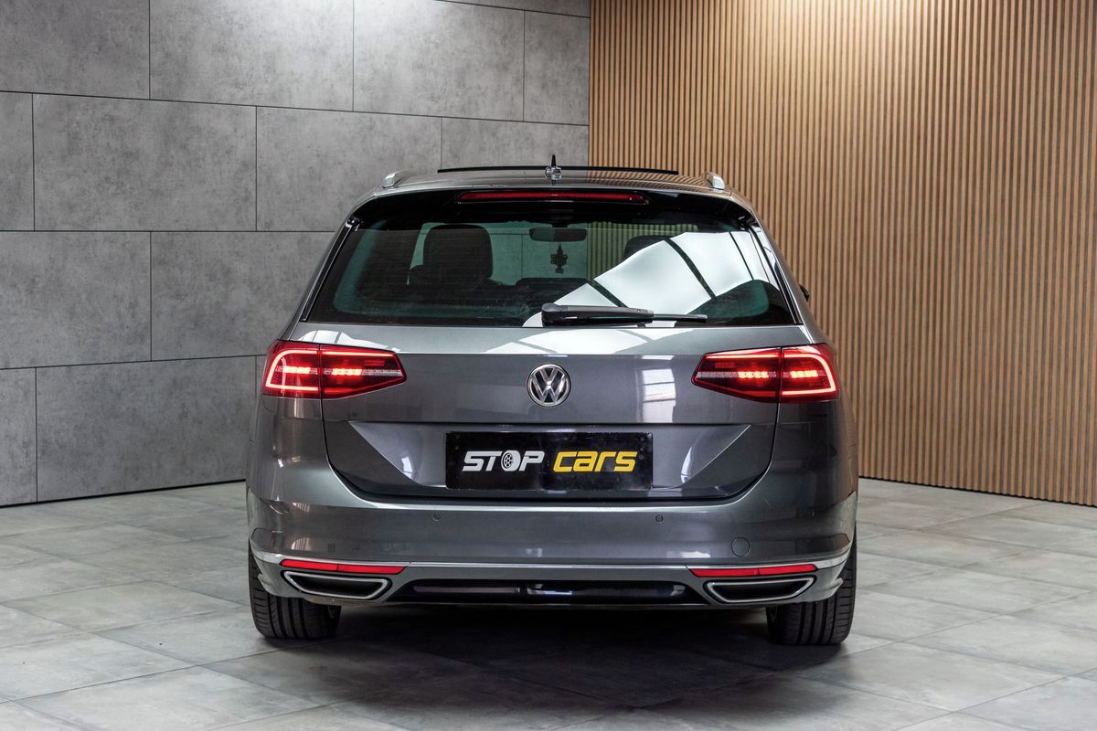 Volkswagen Passat, 2.0 Bi-TDI R-LINE*N.TOPENÍ*ACC - fotka 5