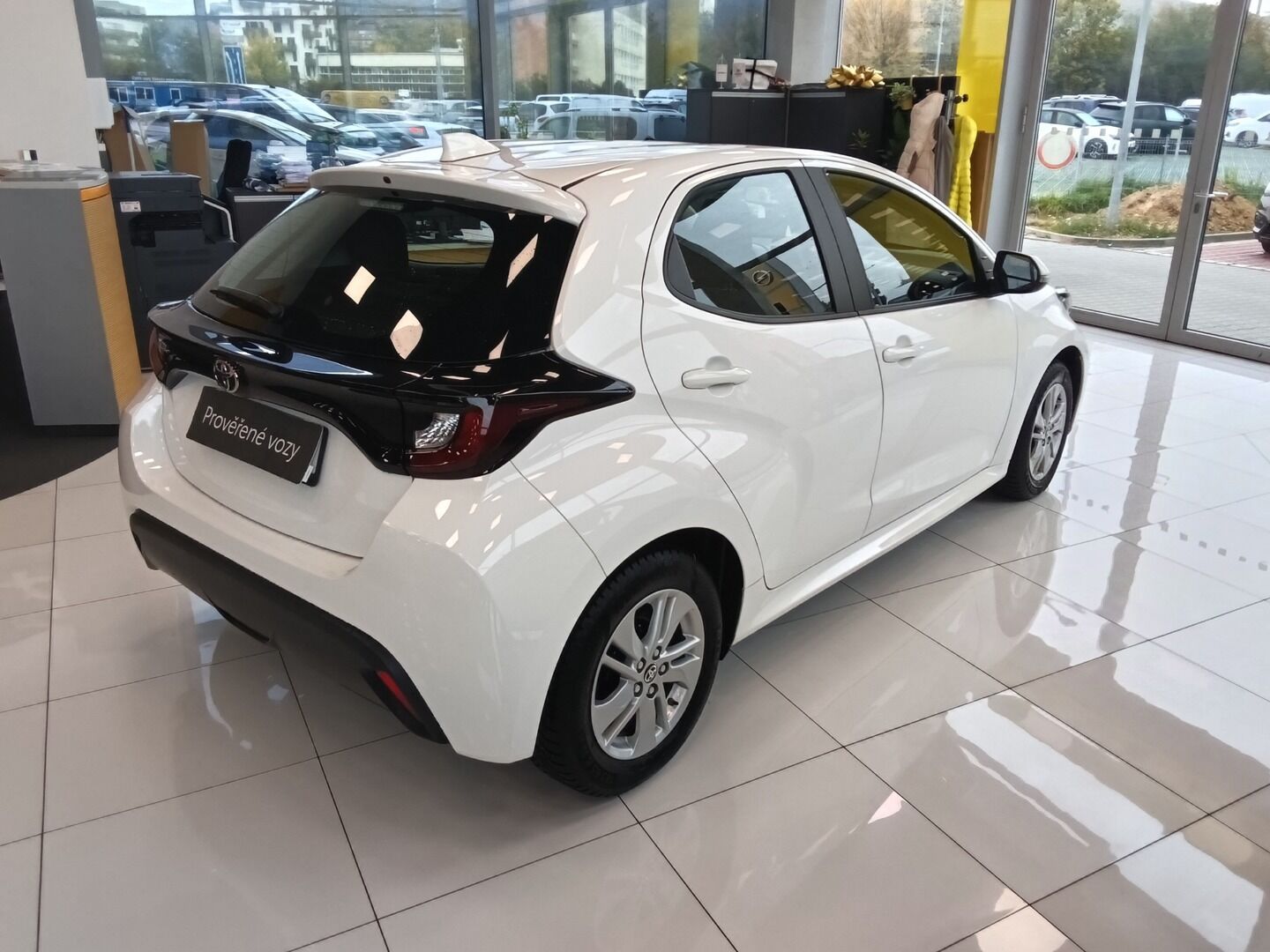 Toyota Yaris, 1.5i 92KW 2024 - fotka 3