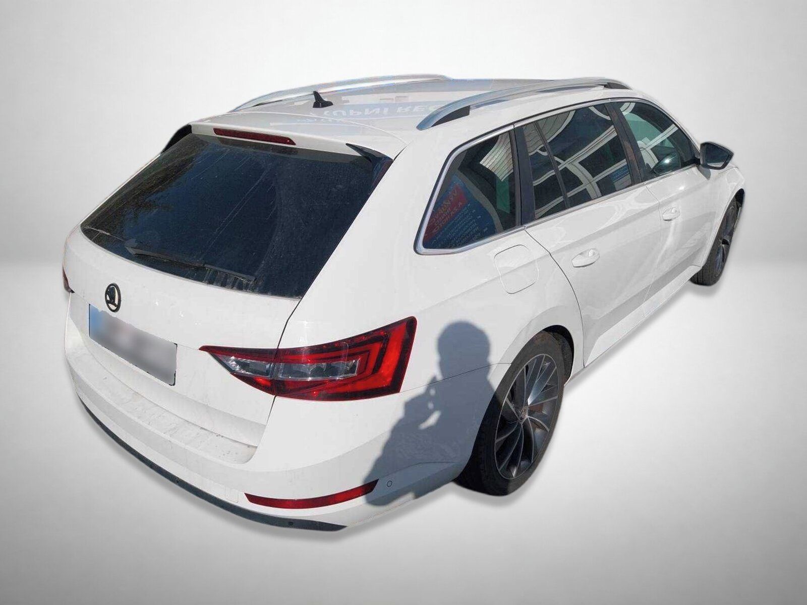 Škoda Superb, 2.0 TDI, Laurin&Klement, Kůže - fotka 2