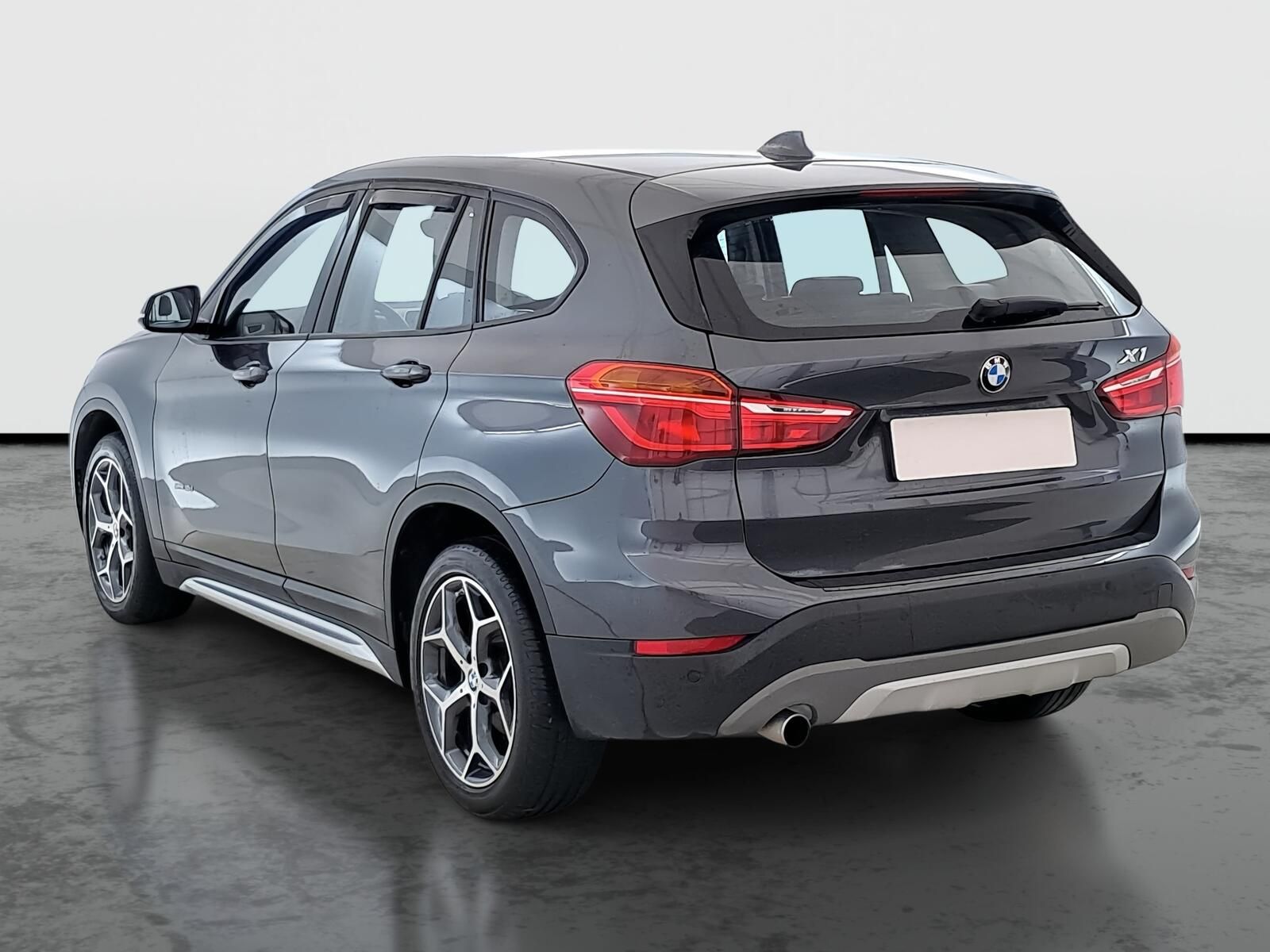 BMW X1, sDrive18d, Automat, Serv.kniha - fotka 4