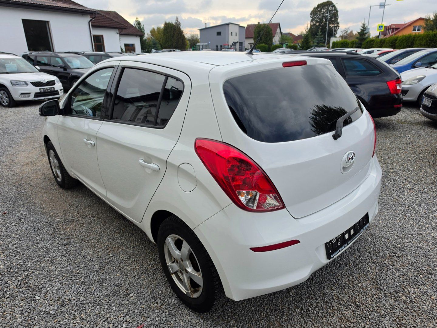Hyundai i20, 1.2i Velmi pěkný - fotka 5