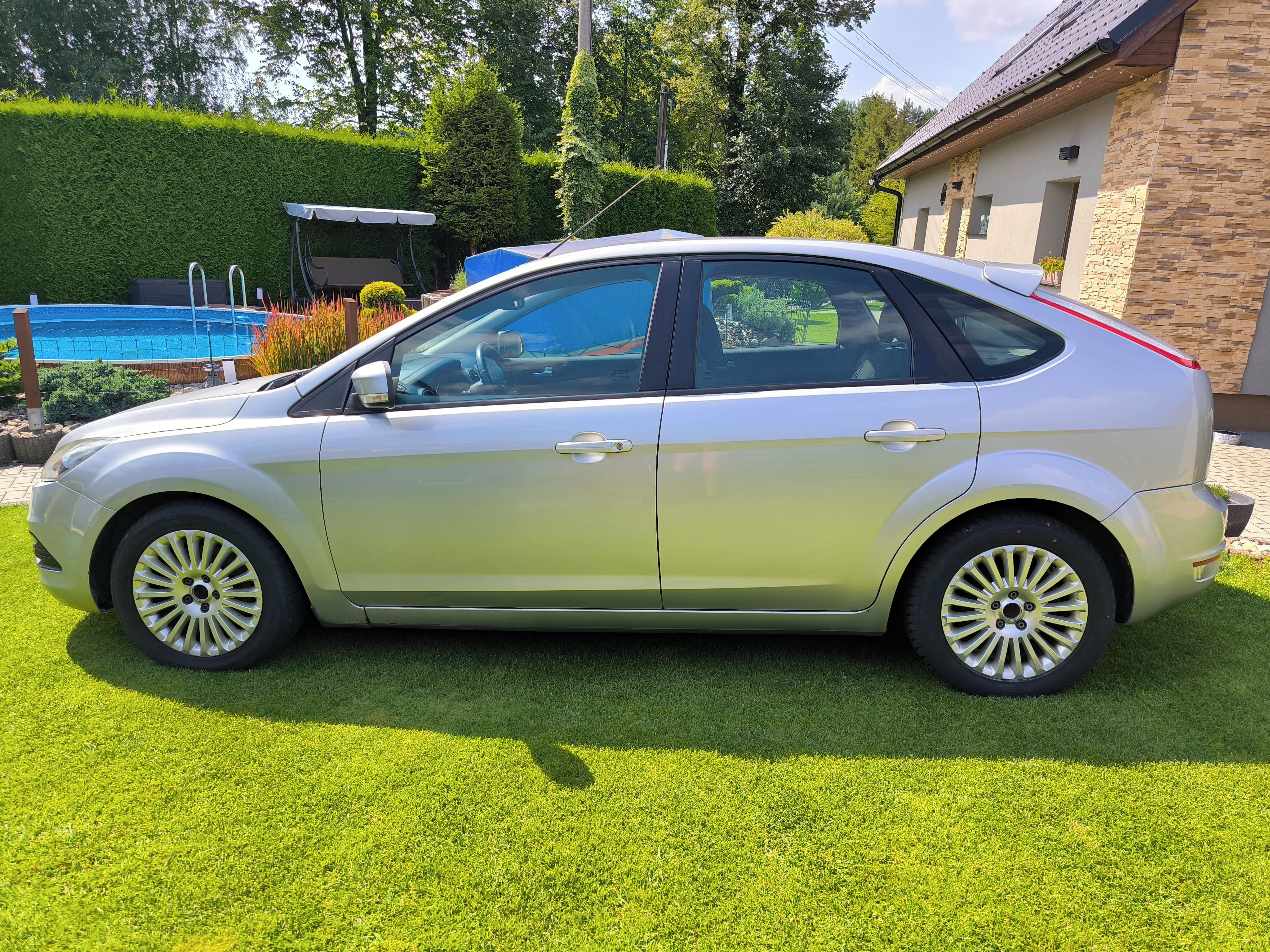 Ford Focus, 2.0 Duratec, LPG, tažné řízení - fotka 2