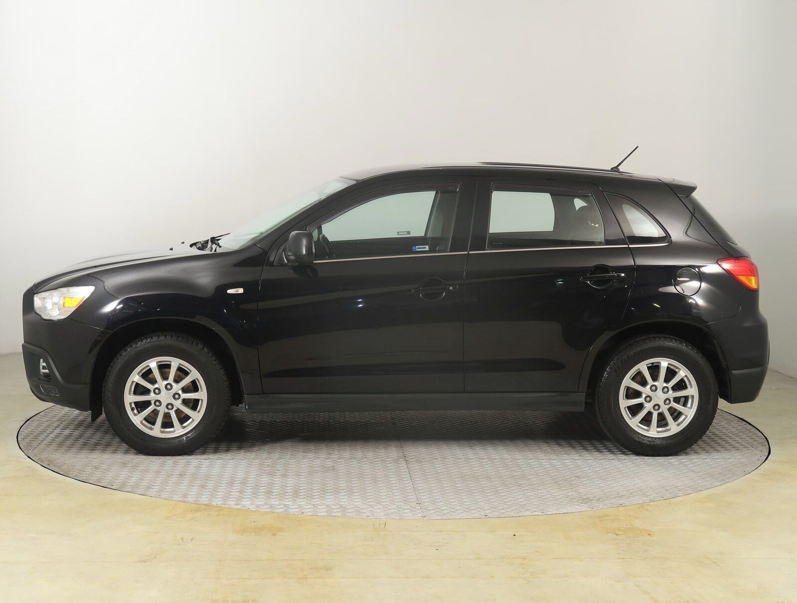 Mitsubishi ASX, 1.8 DI-D MIVEC, 4X4 - fotka 3