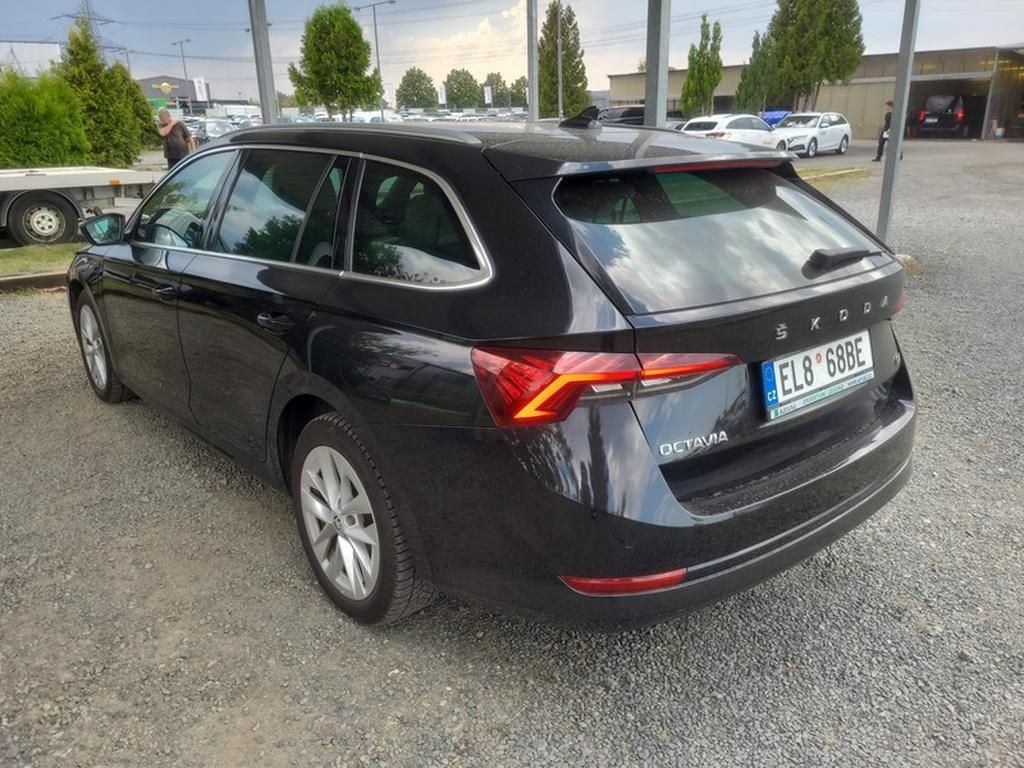 Škoda Octavia, STYLE PLUS iV PLUG-IN-HYBRID - fotka 4
