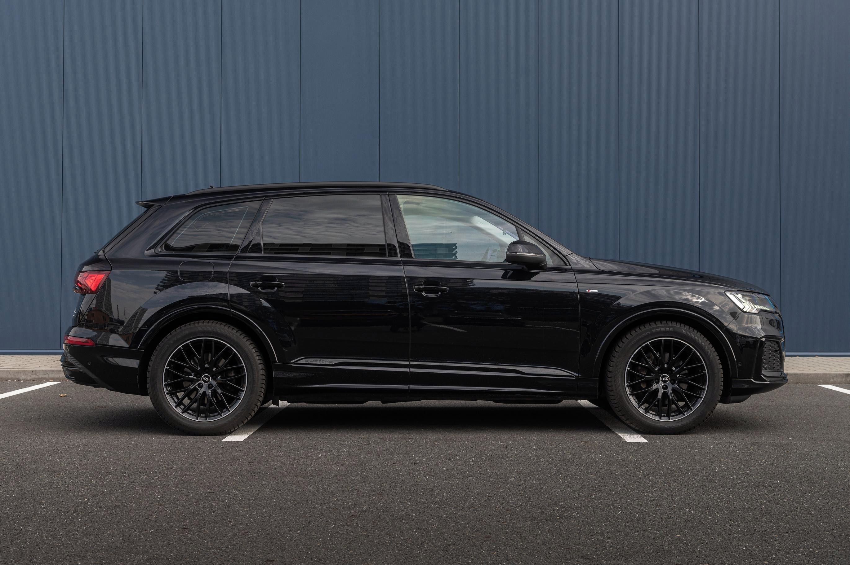 Audi Q7, AUDI 45 TDI, S-line - fotka 6