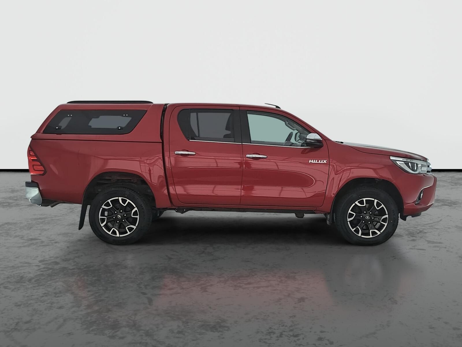 Toyota Hilux, 2.4 D-4D, 4X4, Serv.kniha - fotka 6