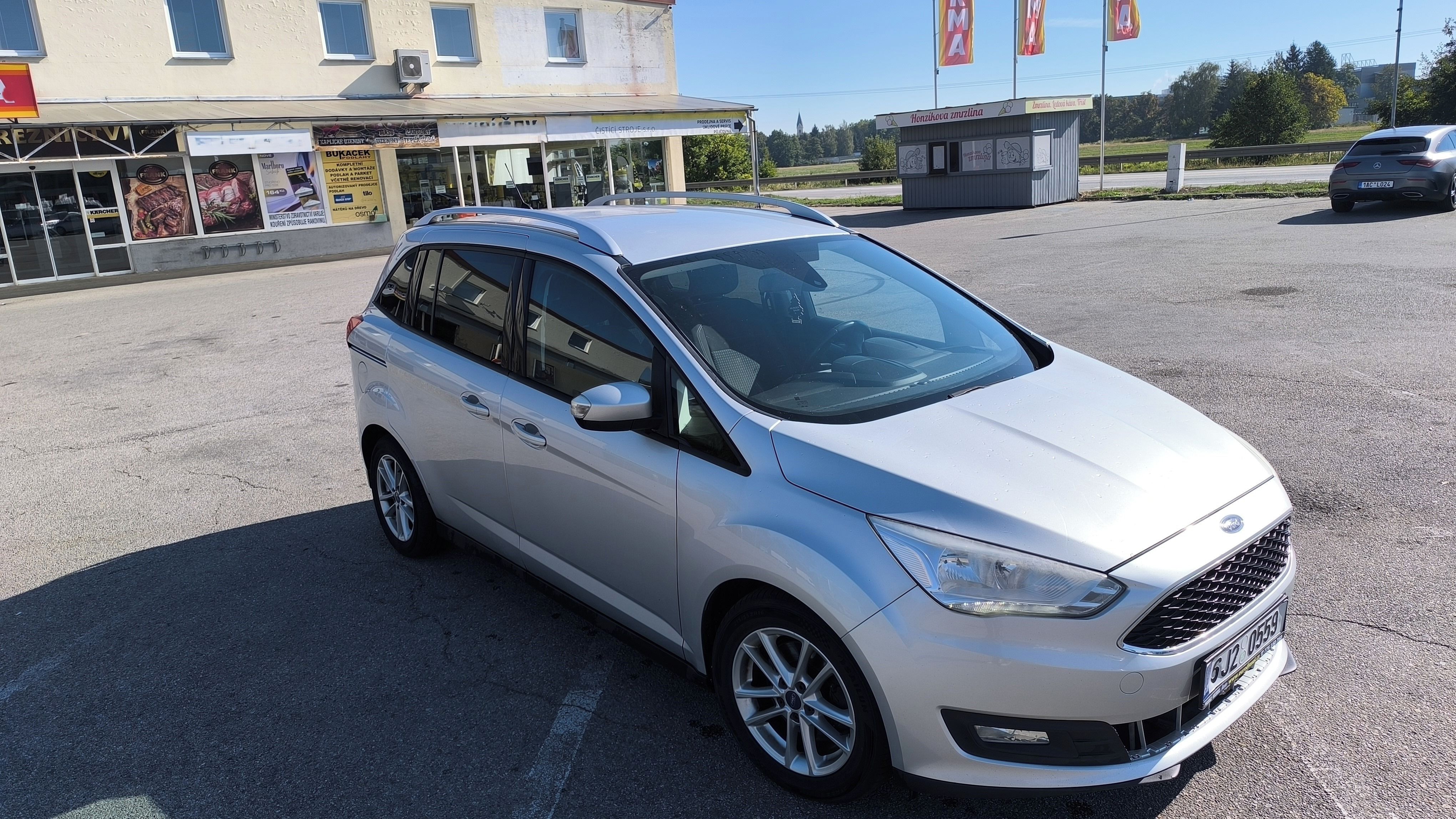 Ford Grand C-MAX, Ford Grand C-MAX, 1.5 TDCI - fotka 2