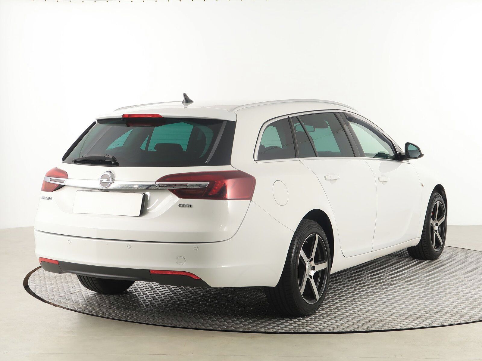 Opel Insignia, 1.6 CDTI, Navi, Xenony - fotka 5