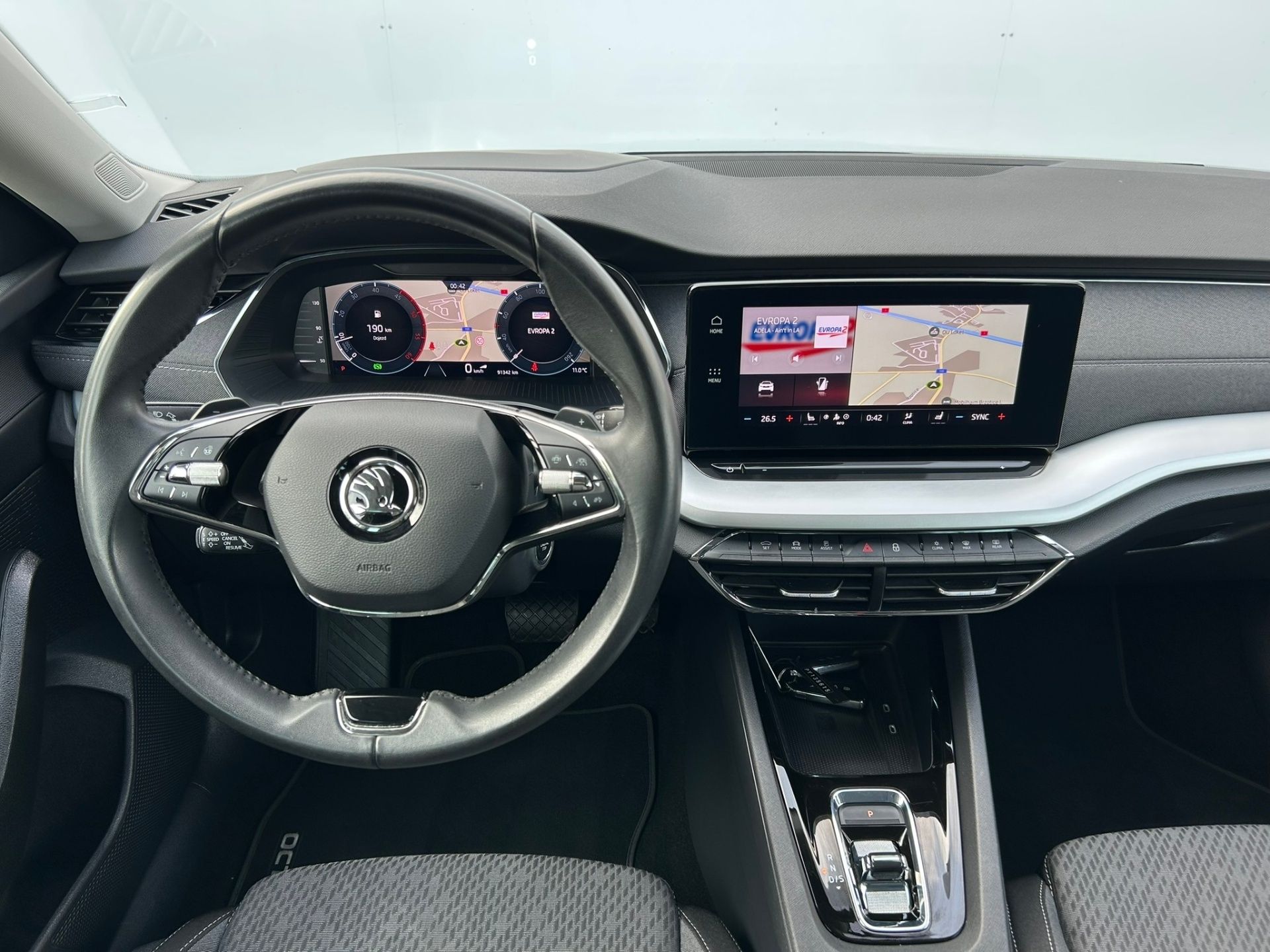 Škoda Octavia, 2.0TDI DSG 110 kW TAŽNÉ Head U - fotka 5