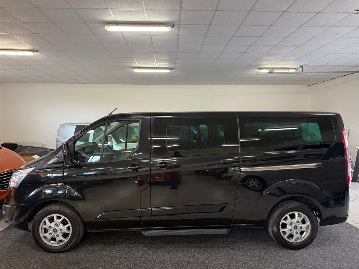Ford Tourneo Custom, 2,2 L2,Titanium,po servisu - fotka 3