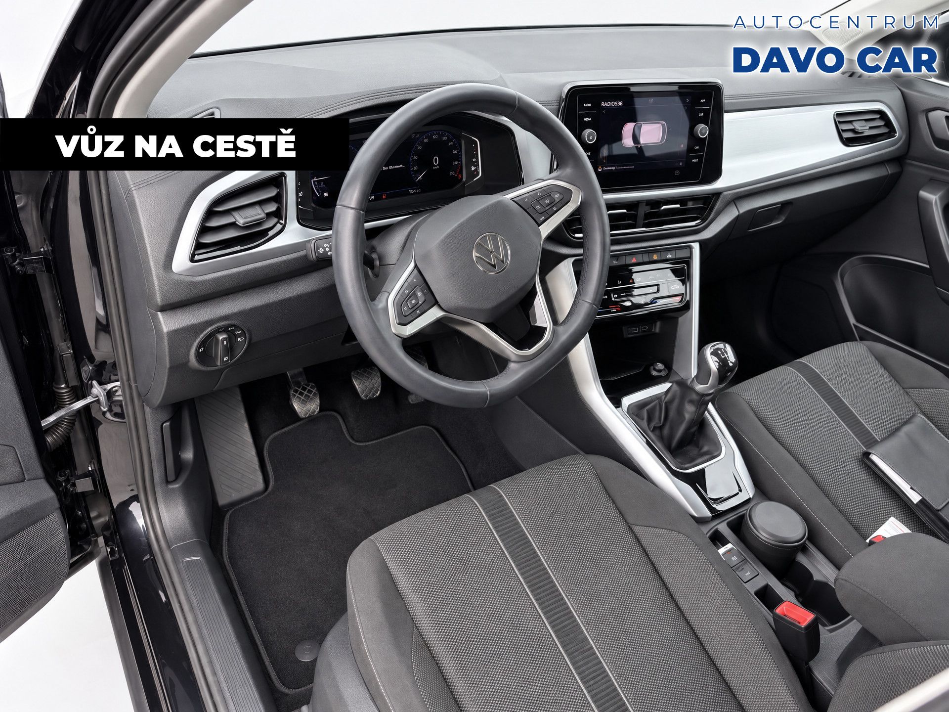 Volkswagen T-Roc, 1,0 TSI 81kW Virtual Autoklima - fotka 2