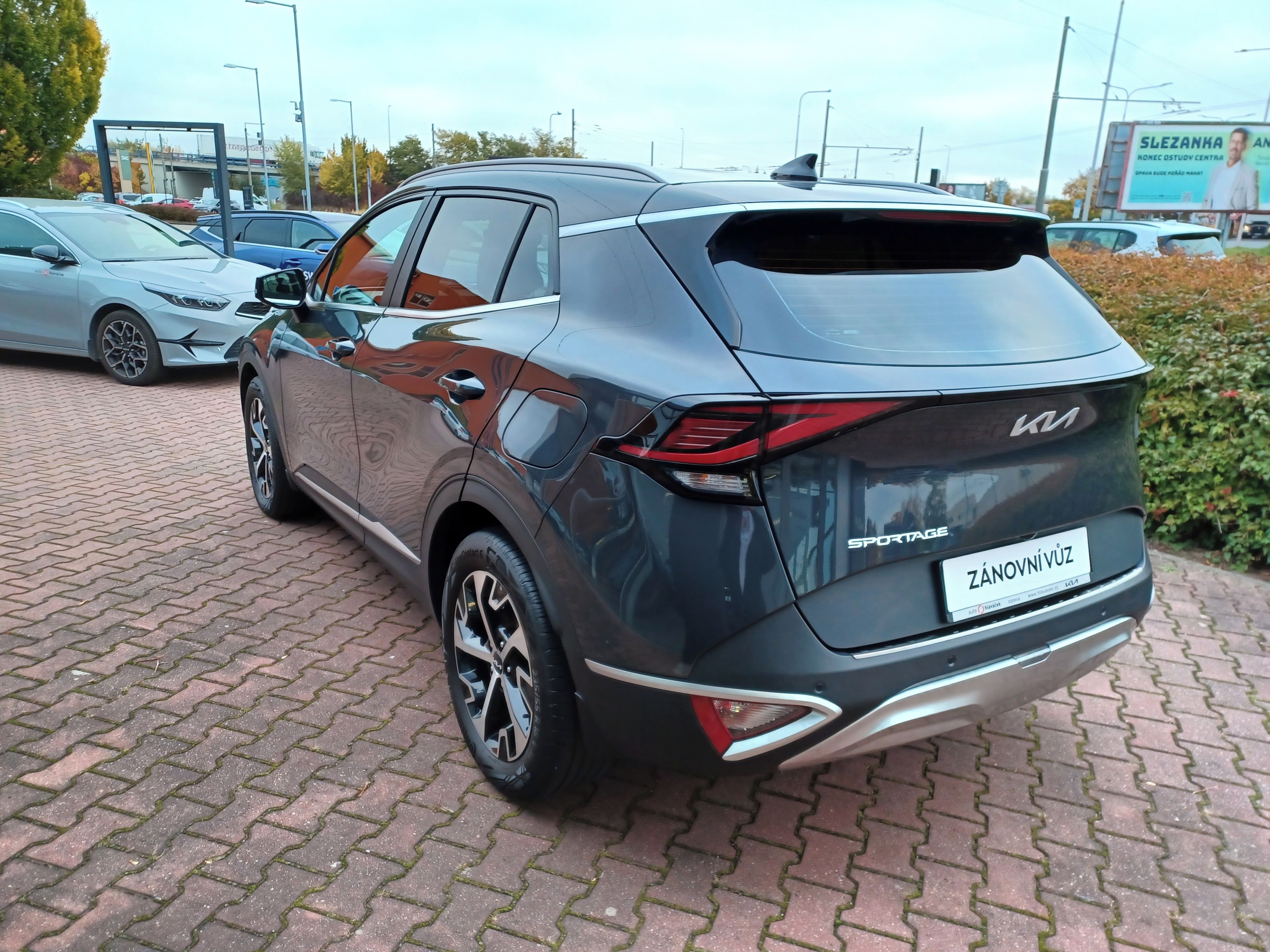 Kia Sportage, 1.6 T-GDi 7DCT Exclusive záruk - fotka 3