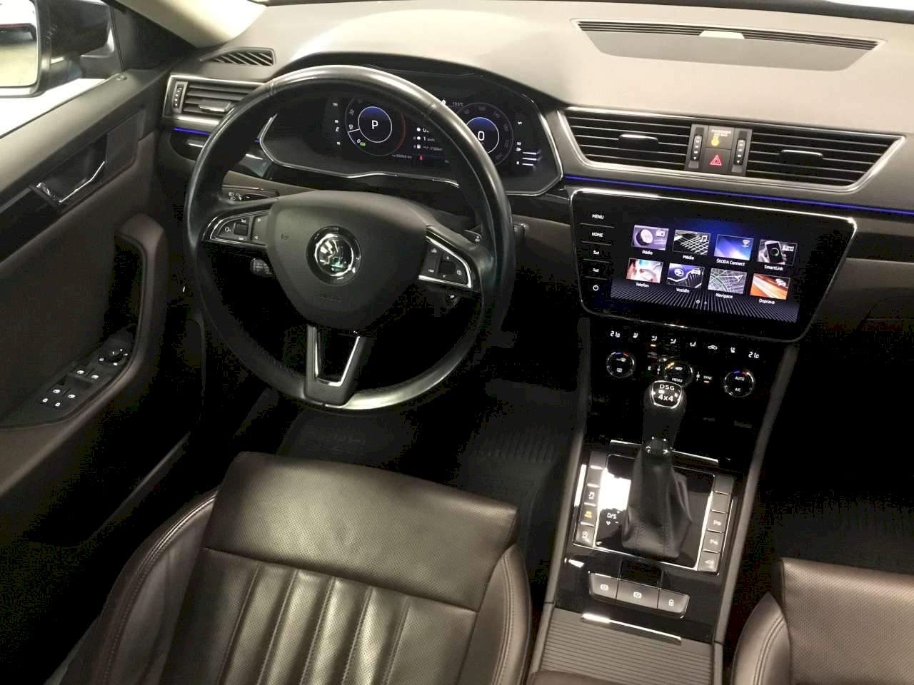 Škoda Superb, Combi L&K 4x4 DSG 2.0 TDI 140 - fotka 5