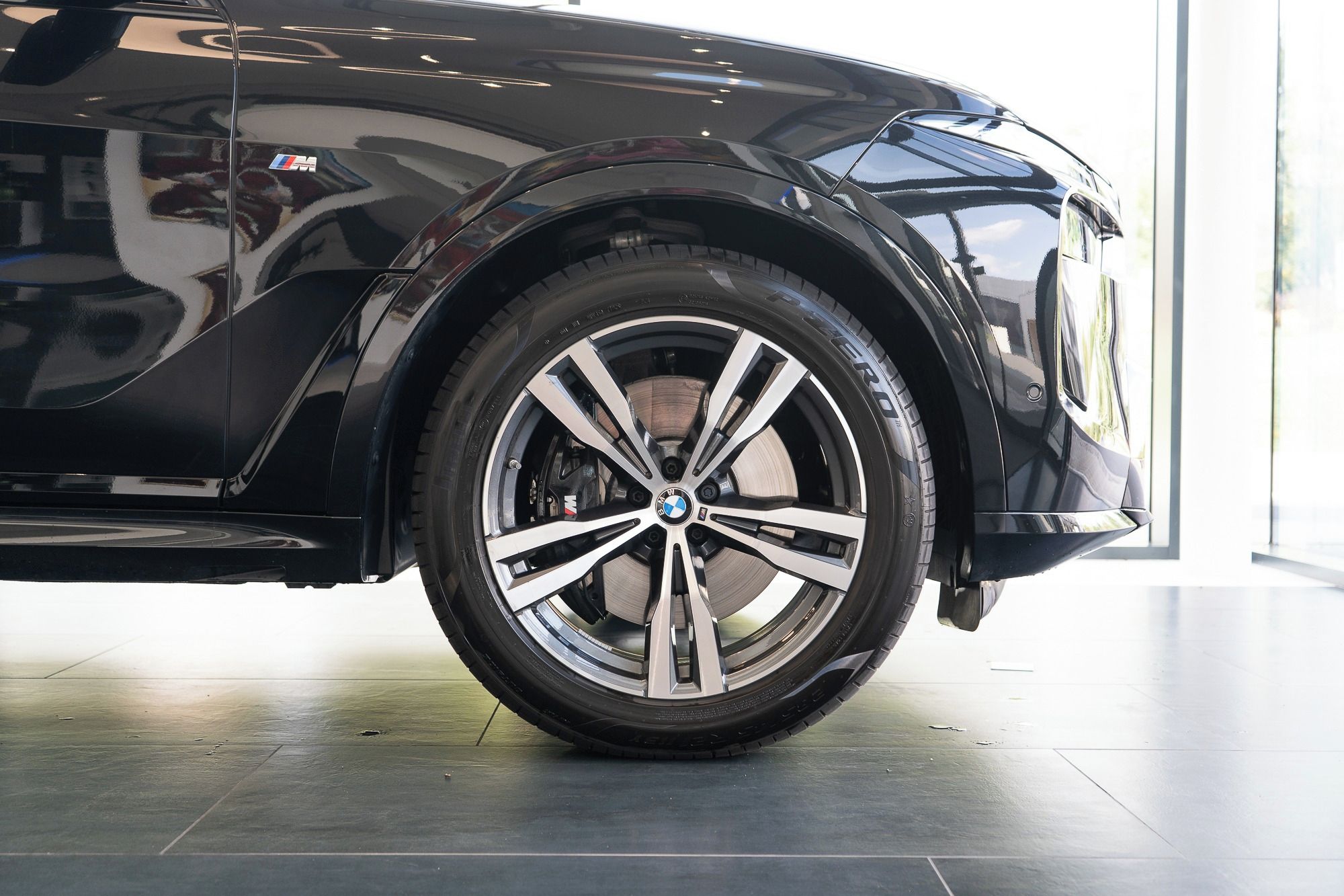 BMW X7, xDrive40d - fotka 3