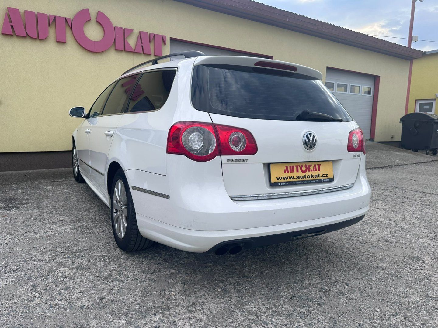 Volkswagen Passat, 2.0TDi ČR/Rozvody/2*pneu/Tažné - fotka 5
