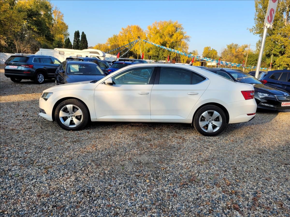Škoda Superb, 2,0 TDI,140kw,DSG,Panorama - fotka 3