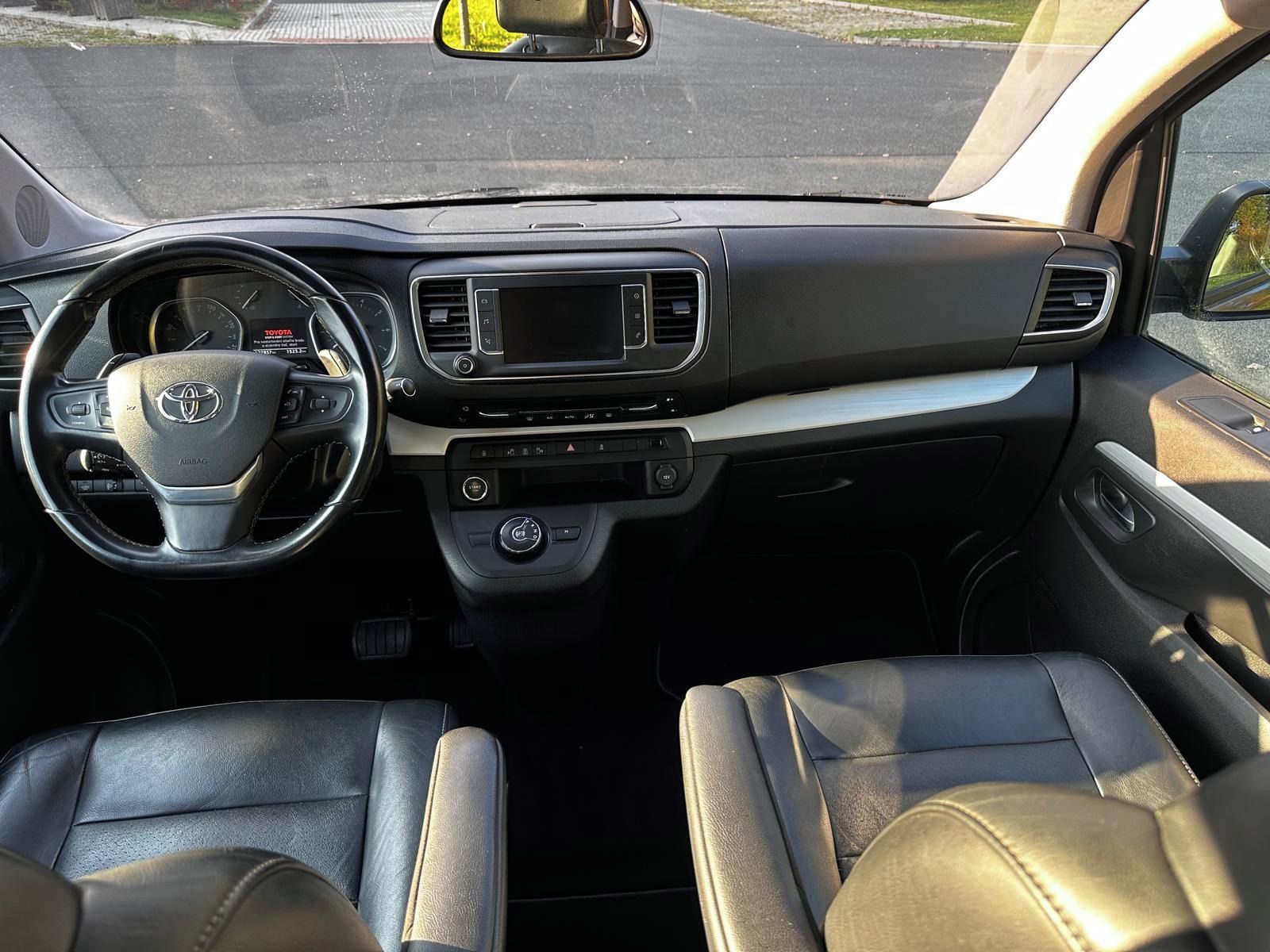 Toyota Proace, Toyota Proace VIP 130 KW, pano - fotka 6