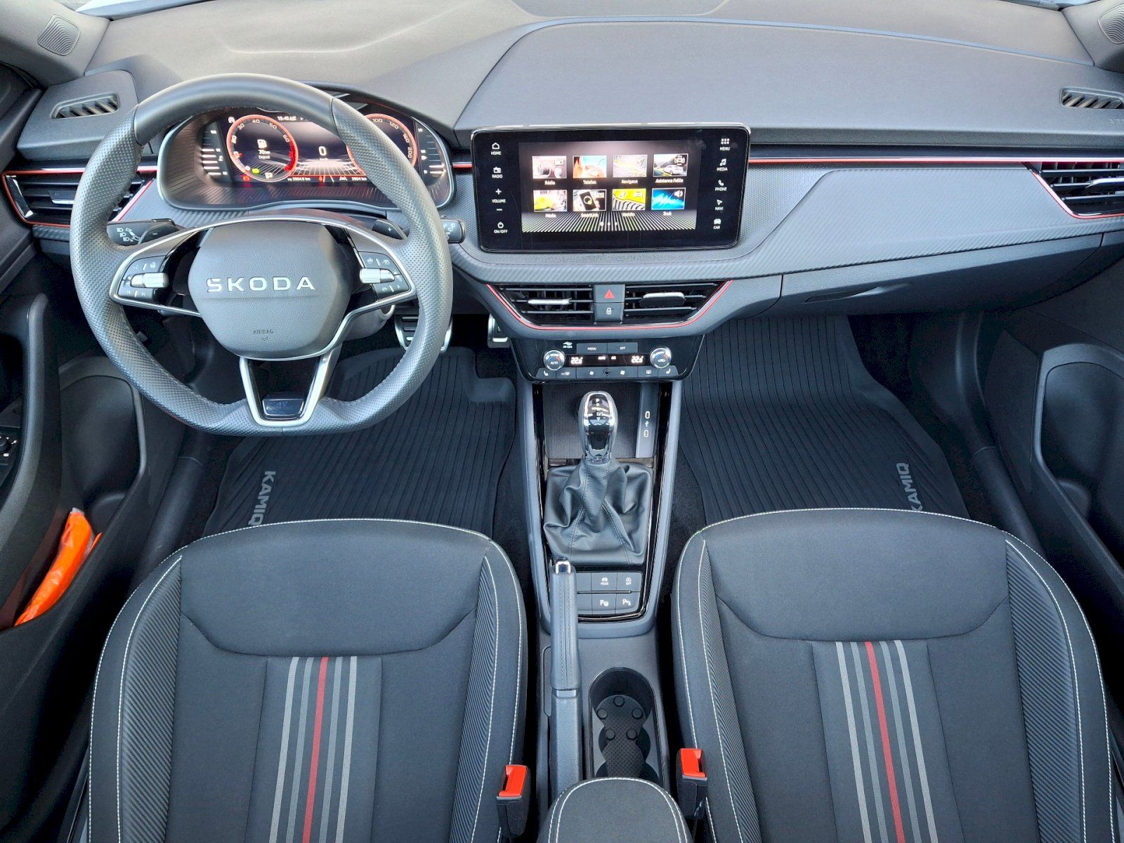 Škoda Kamiq, Monte Carlo DSG 1,0TSi 85kW - fotka 5