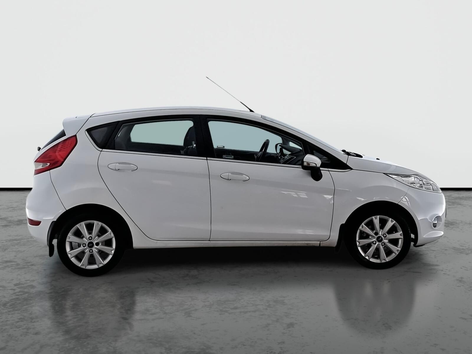 Ford Fiesta, 1.25, Serv.kniha, Klima - fotka 6