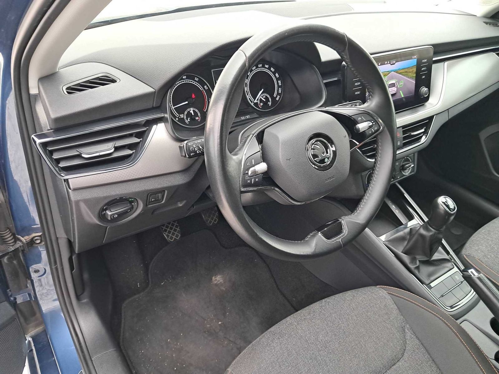 Škoda Scala, 1.0 TSI, Ambition, ČR,1.maj - fotka 3