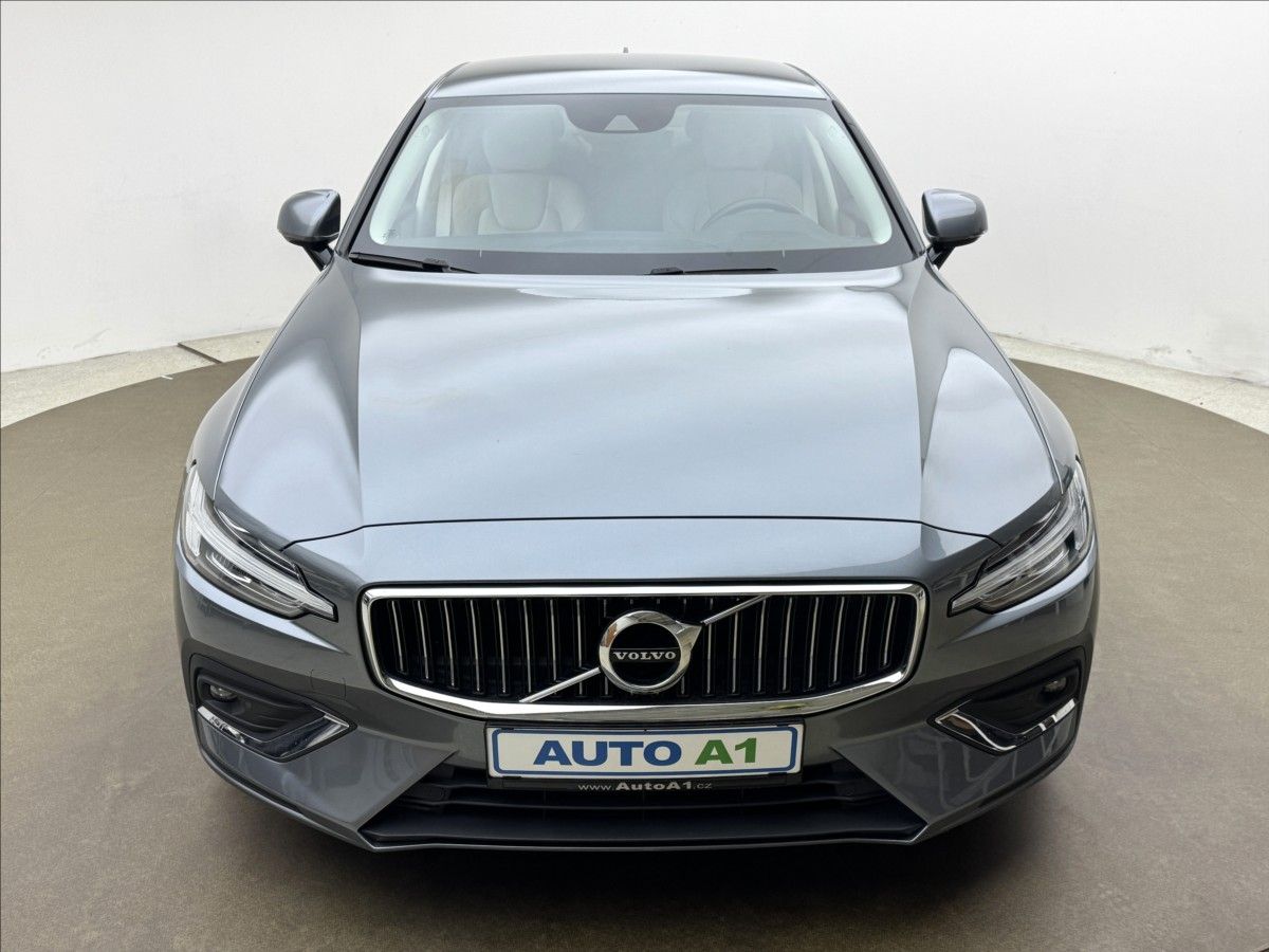 Volvo S60, 2,0 B3 DPH INSCRIPTION H/K ČR - fotka 2
