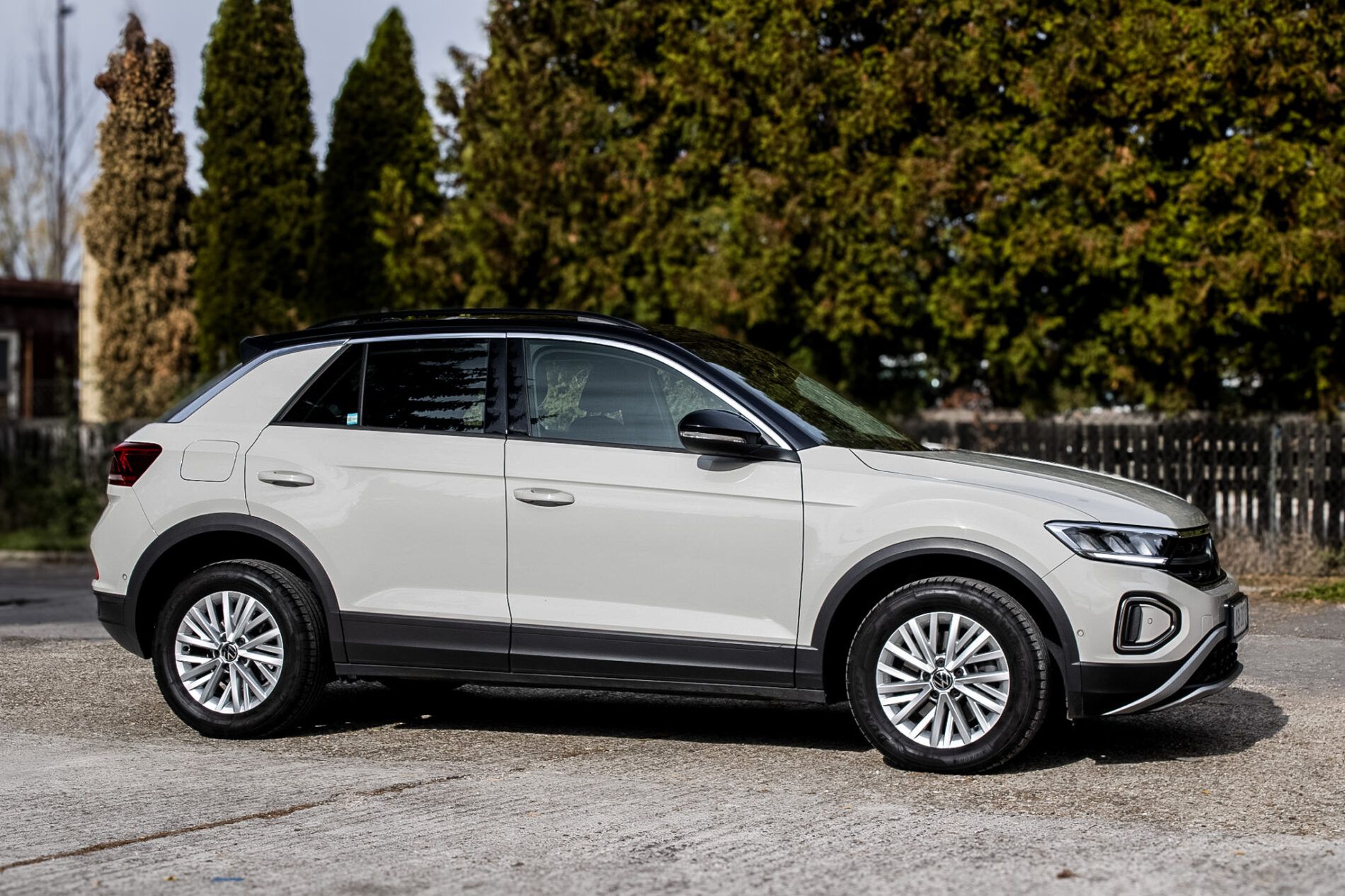 Volkswagen T-Roc - fotka 4
