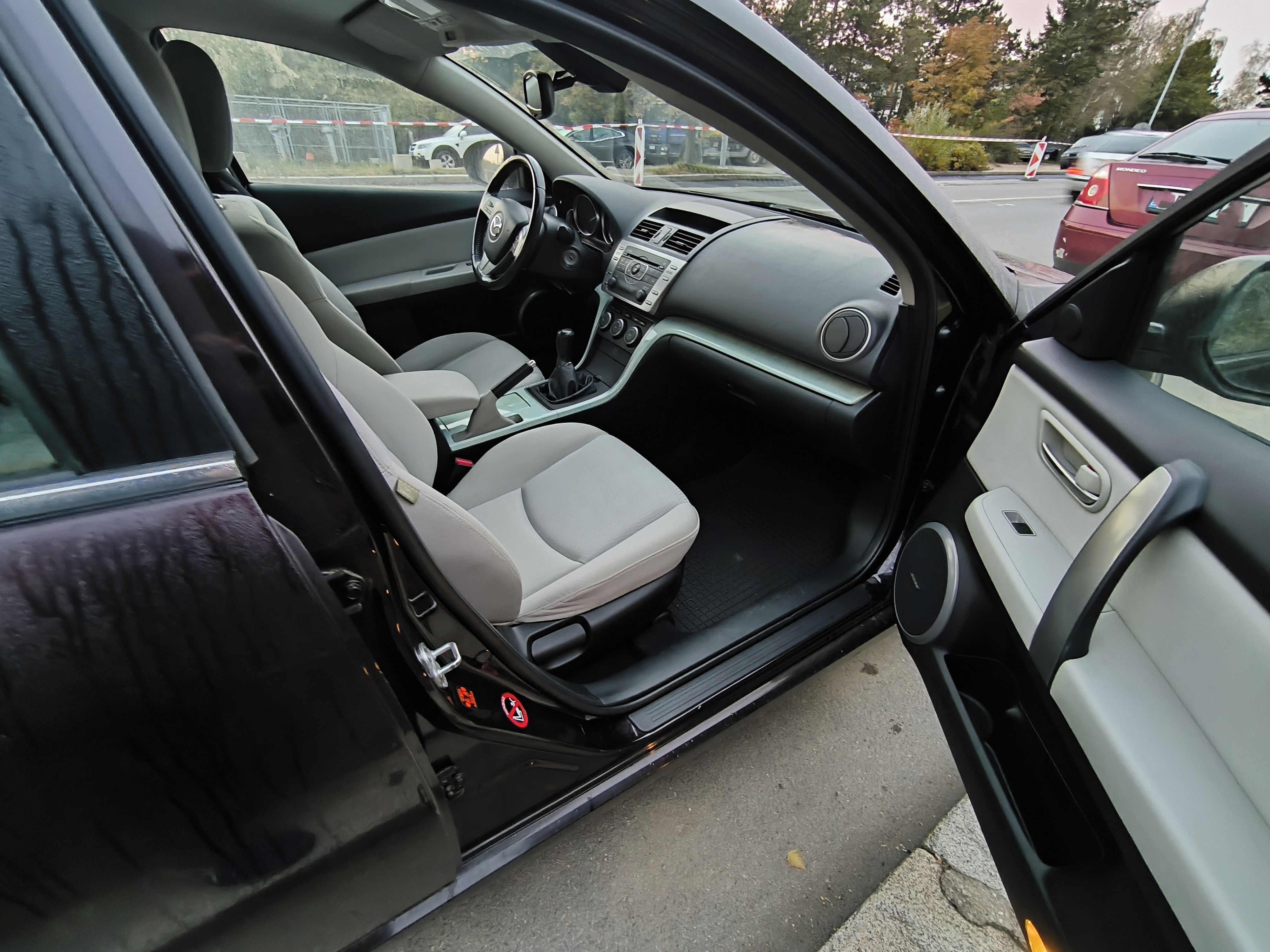 Mazda 6, Mazda 6 2.0 benzín 108kw - fotka 6
