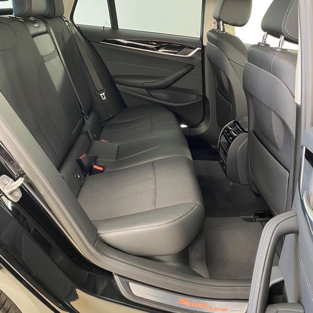BMW Řada 5, 520d, xDrive, Sportline, tažné - fotka 4