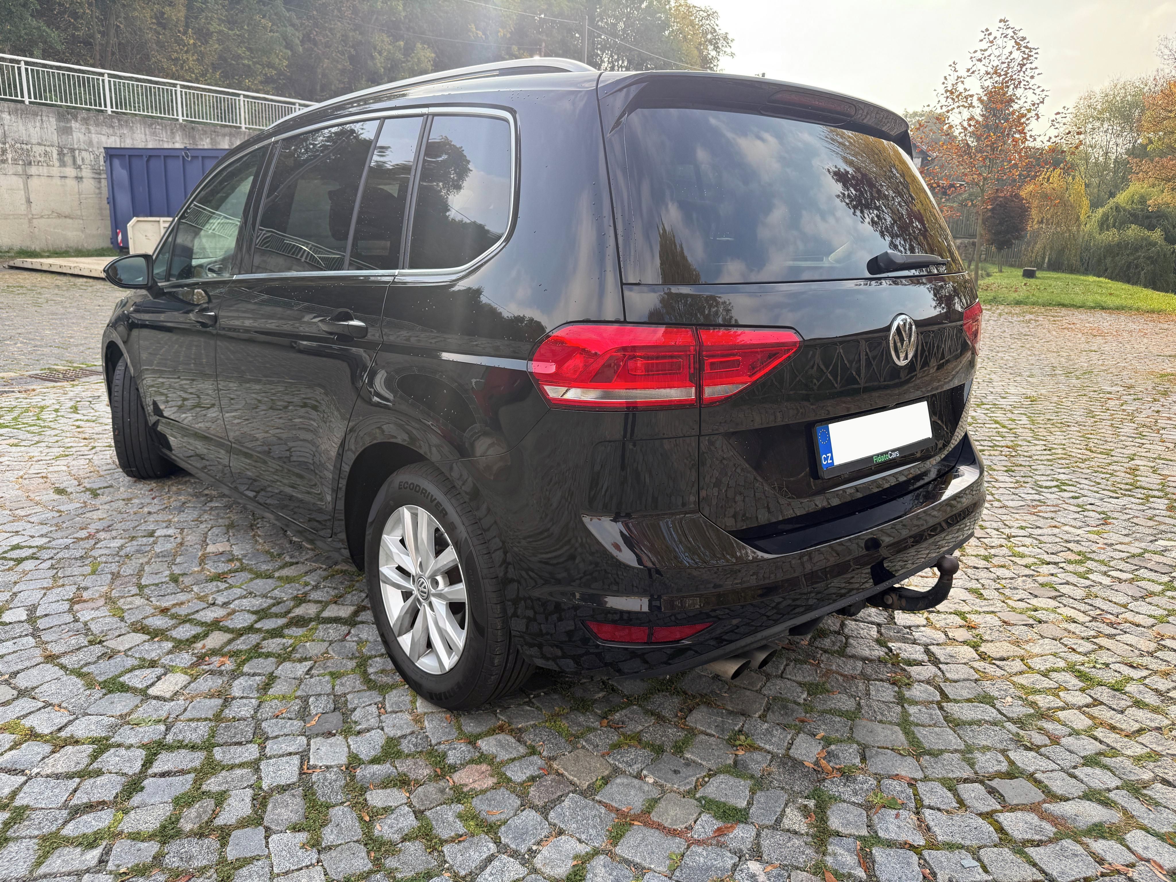Volkswagen Touran, 1.4 TSI 110kW DSG Serviska - fotka 2
