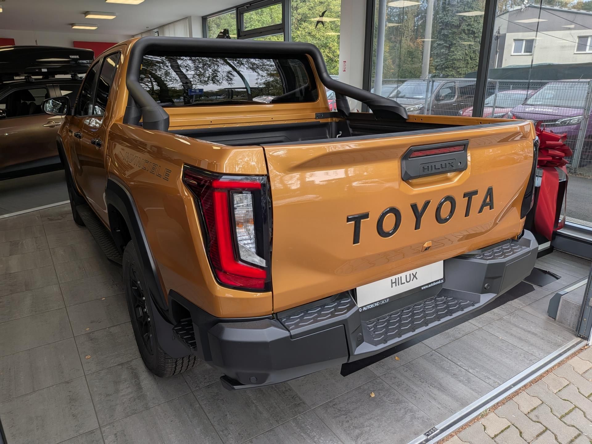Toyota Hilux, Double Cab, 2.8L D 204k 48V MH - fotka 4
