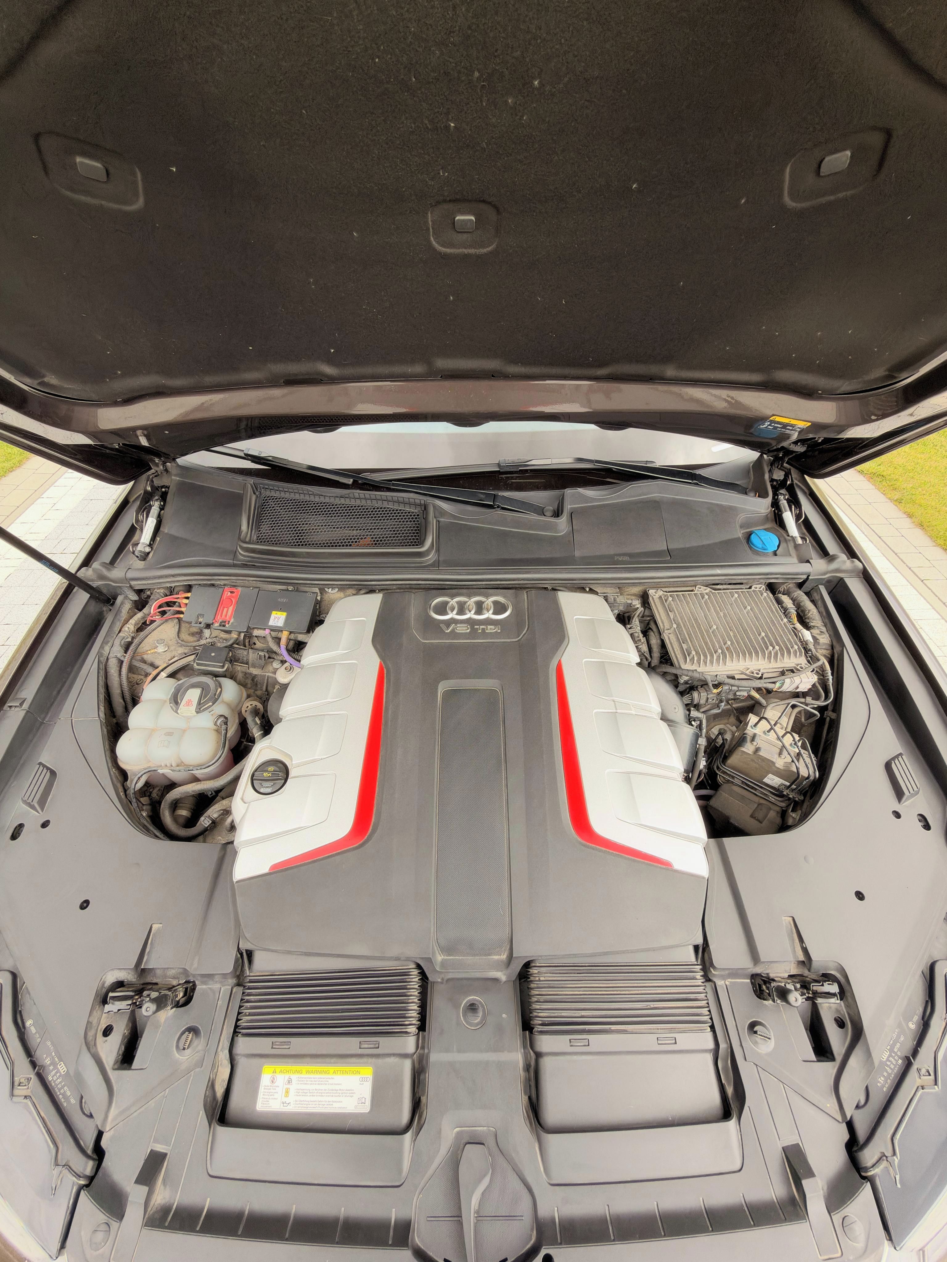 Audi SQ7, AUDI SQ7 4.0 TDI 320kW - fotka 4
