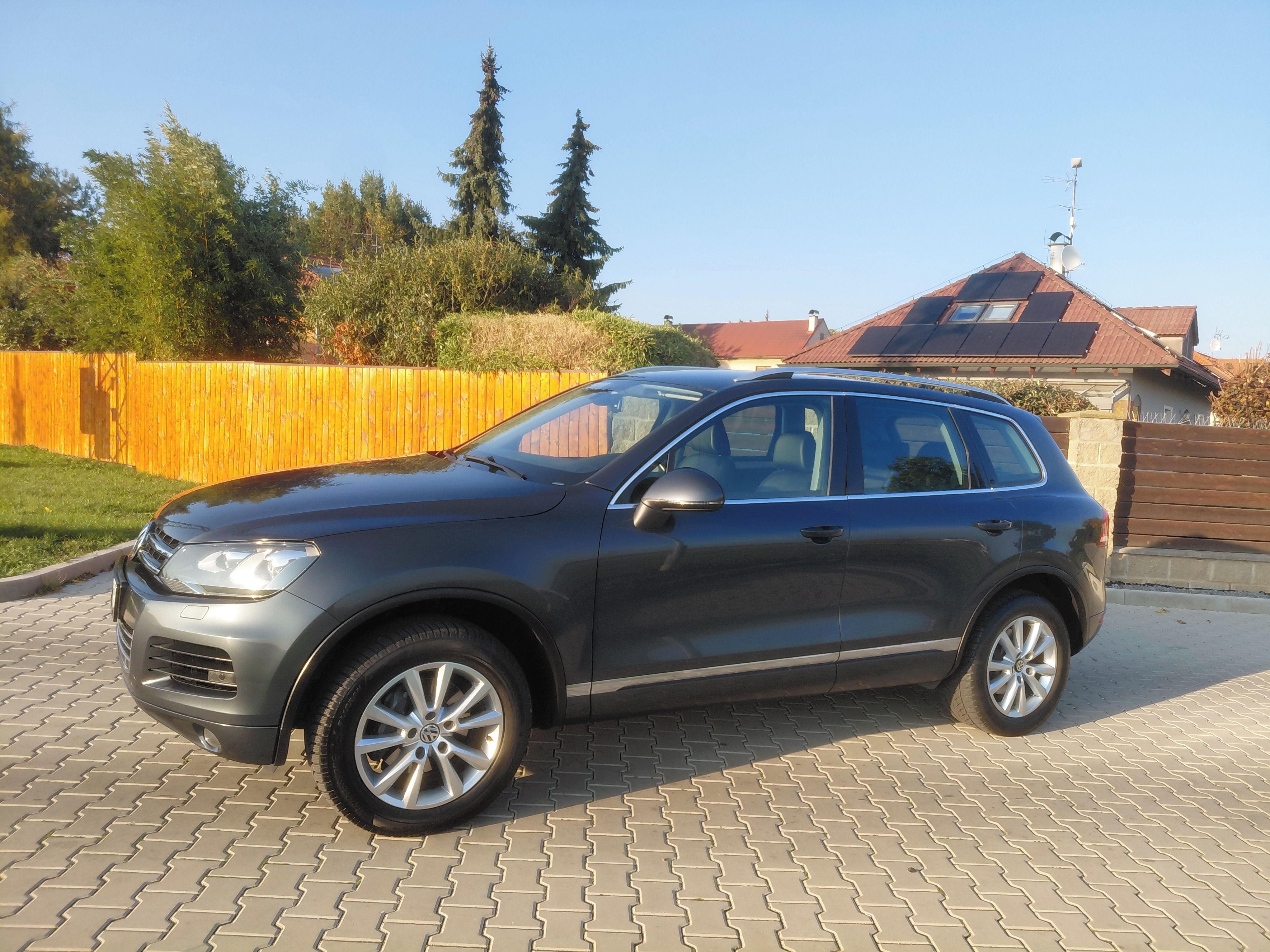 Volkswagen Touareg, 3.0TDI 4x4,Automat,Kuže,Navi - fotka 3