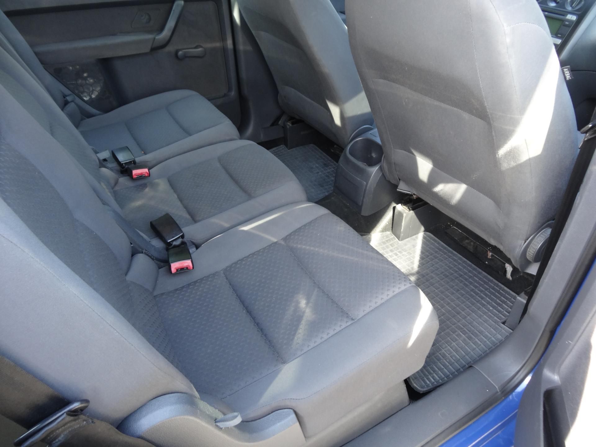 Volkswagen Touran, 1.9 TDi Taž.zař. Plná nádrž - fotka 5