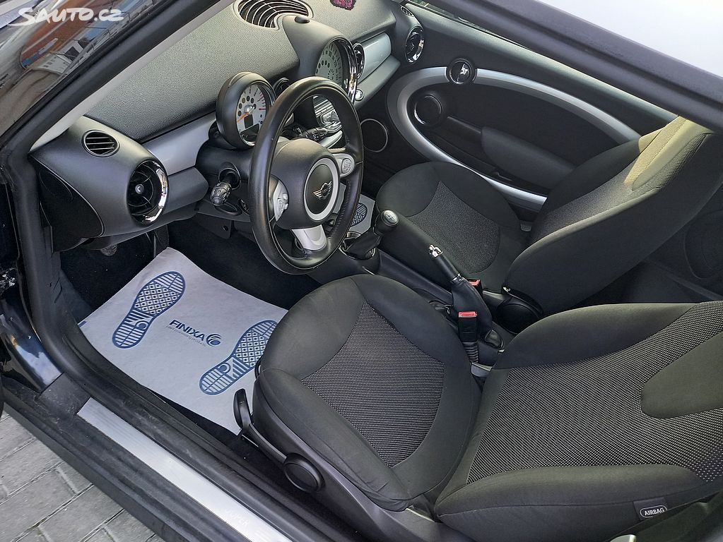2009 Mini COOPER