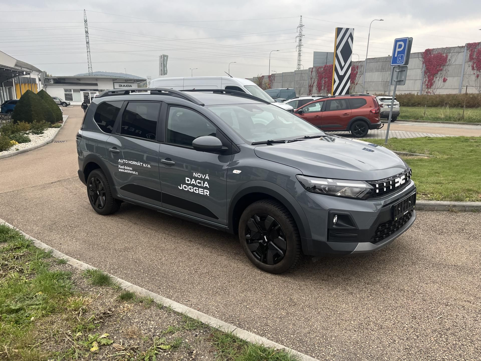 Dacia Jogger, Expression TCe 110 5 míst - fotka 3