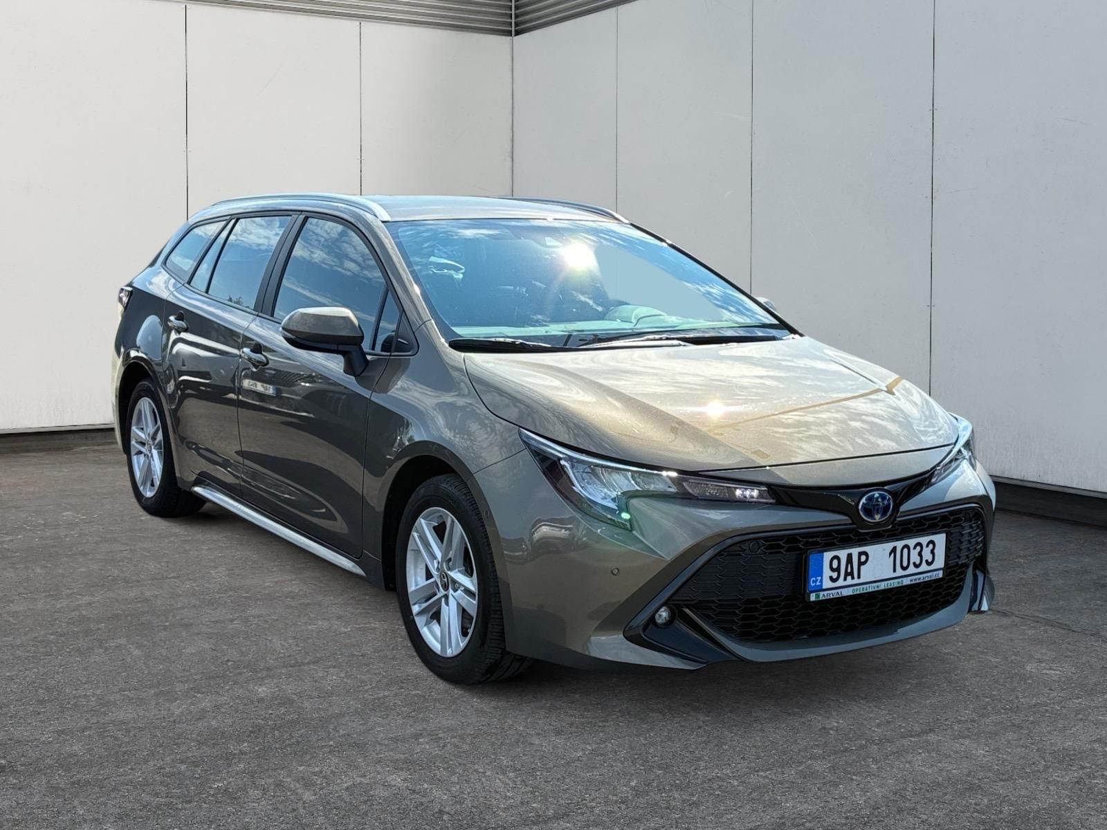 Toyota Corolla, COMFORT 2.0 HYBRID 112kW CZ - fotka 3