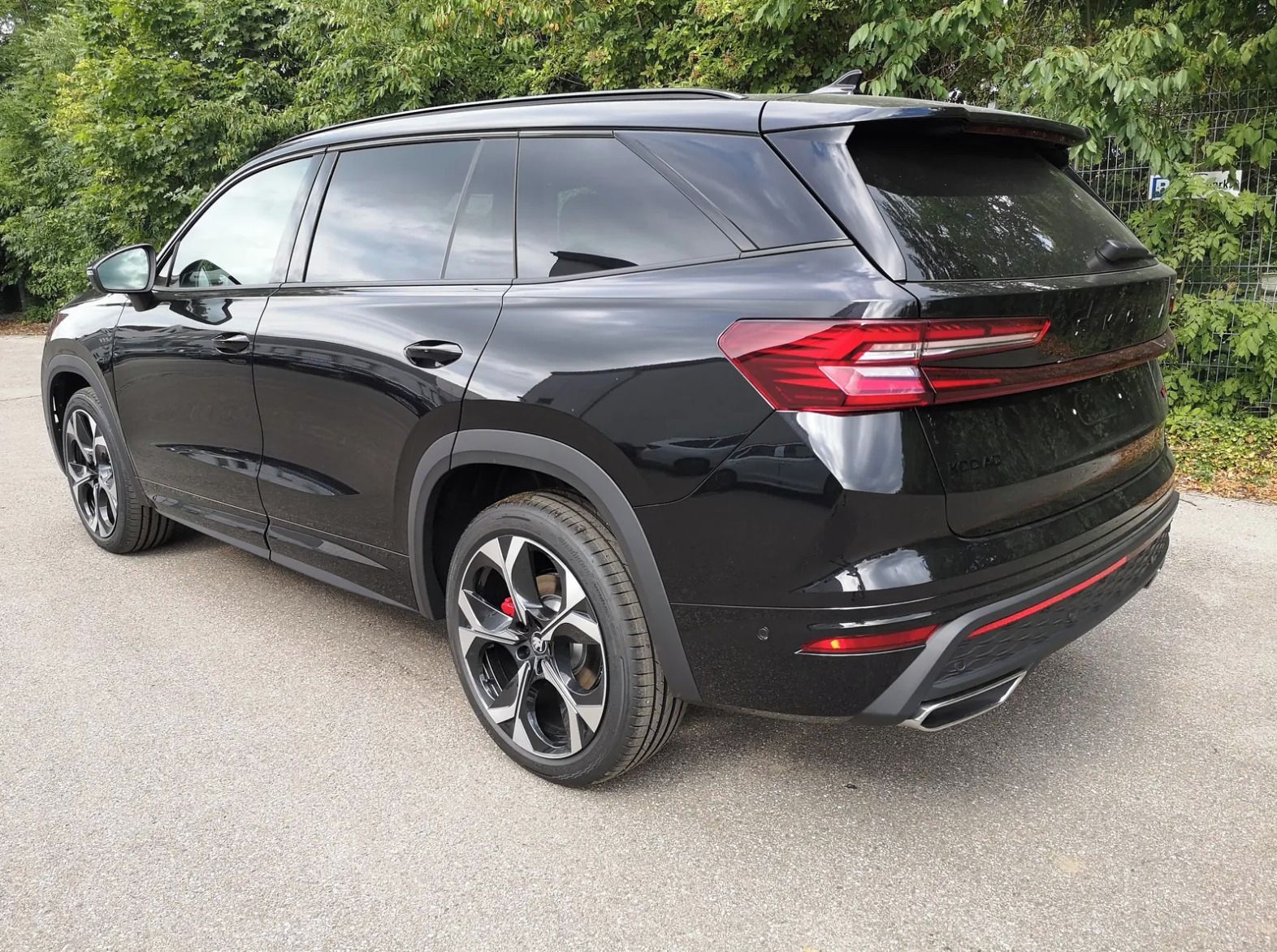 Škoda Kodiaq, RS 2.0 TSI 195kW Aut 4x4 7míst - fotka 3
