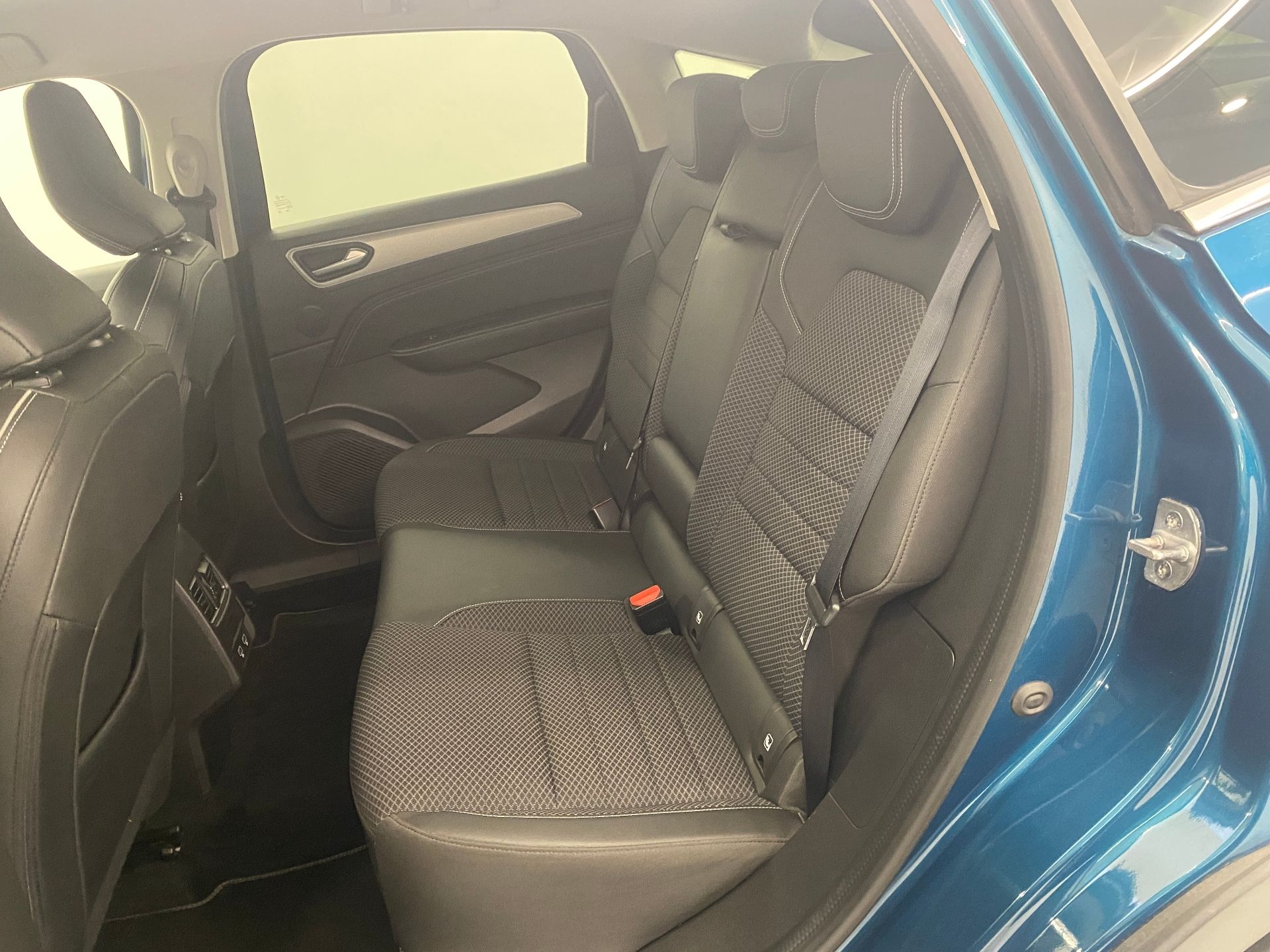 Renault Arkana, 1.3 TCe 103kW EDC - fotka 6