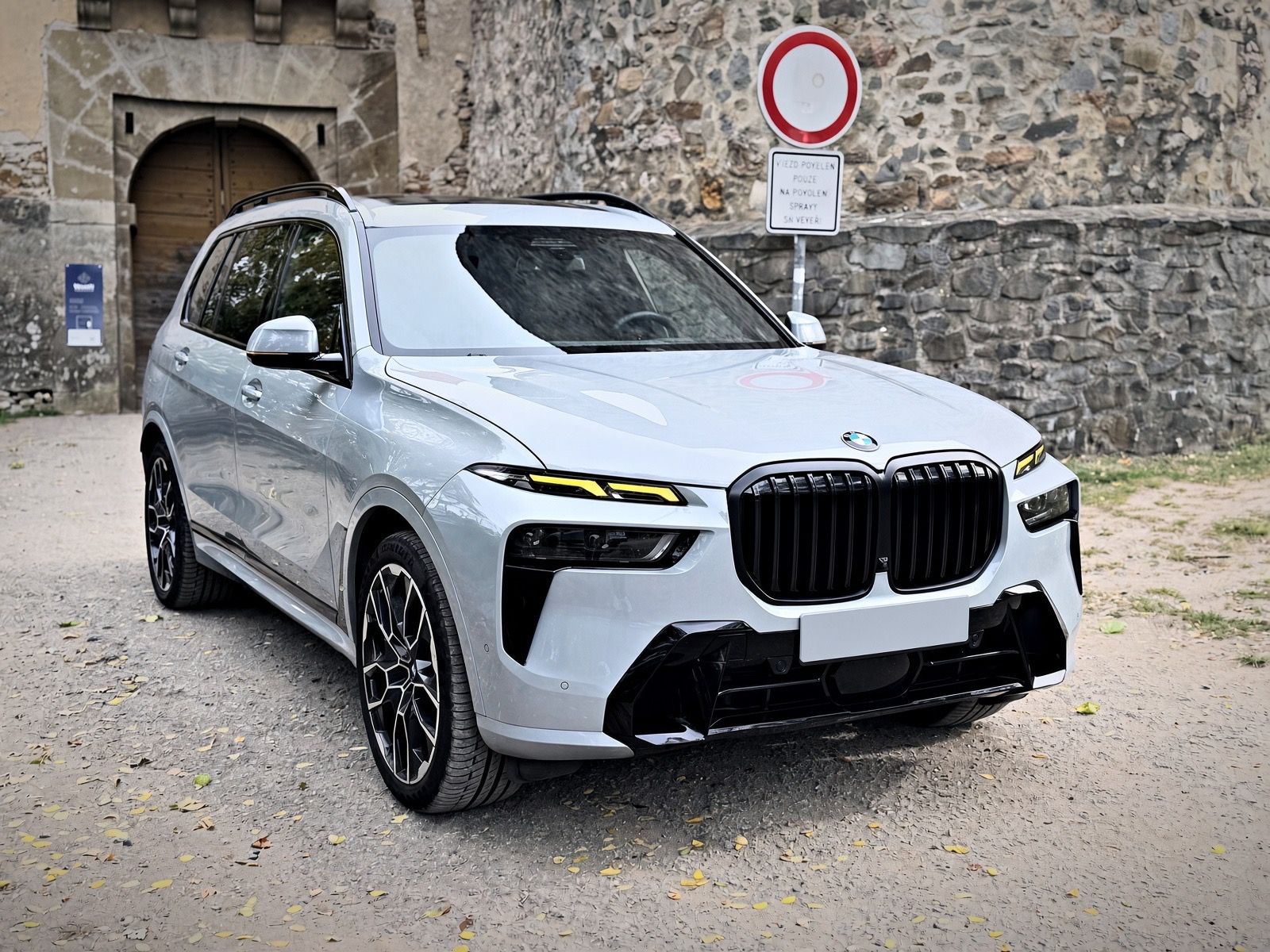 BMW X7, Nelakováno, předplacený servis - fotka 2