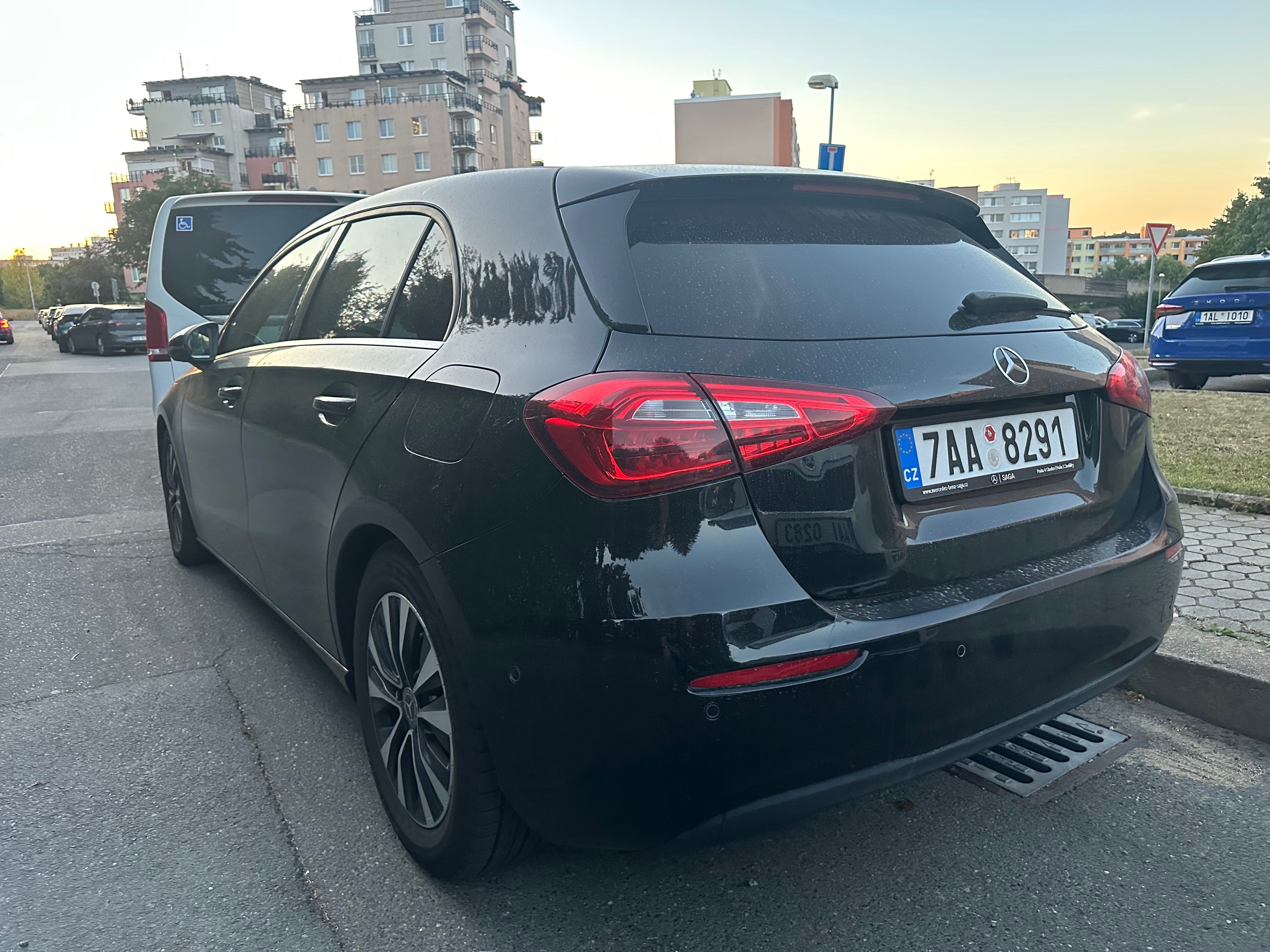 Mercedes-Benz Třídy A, Mercedes-Benz A200 - fotka 4